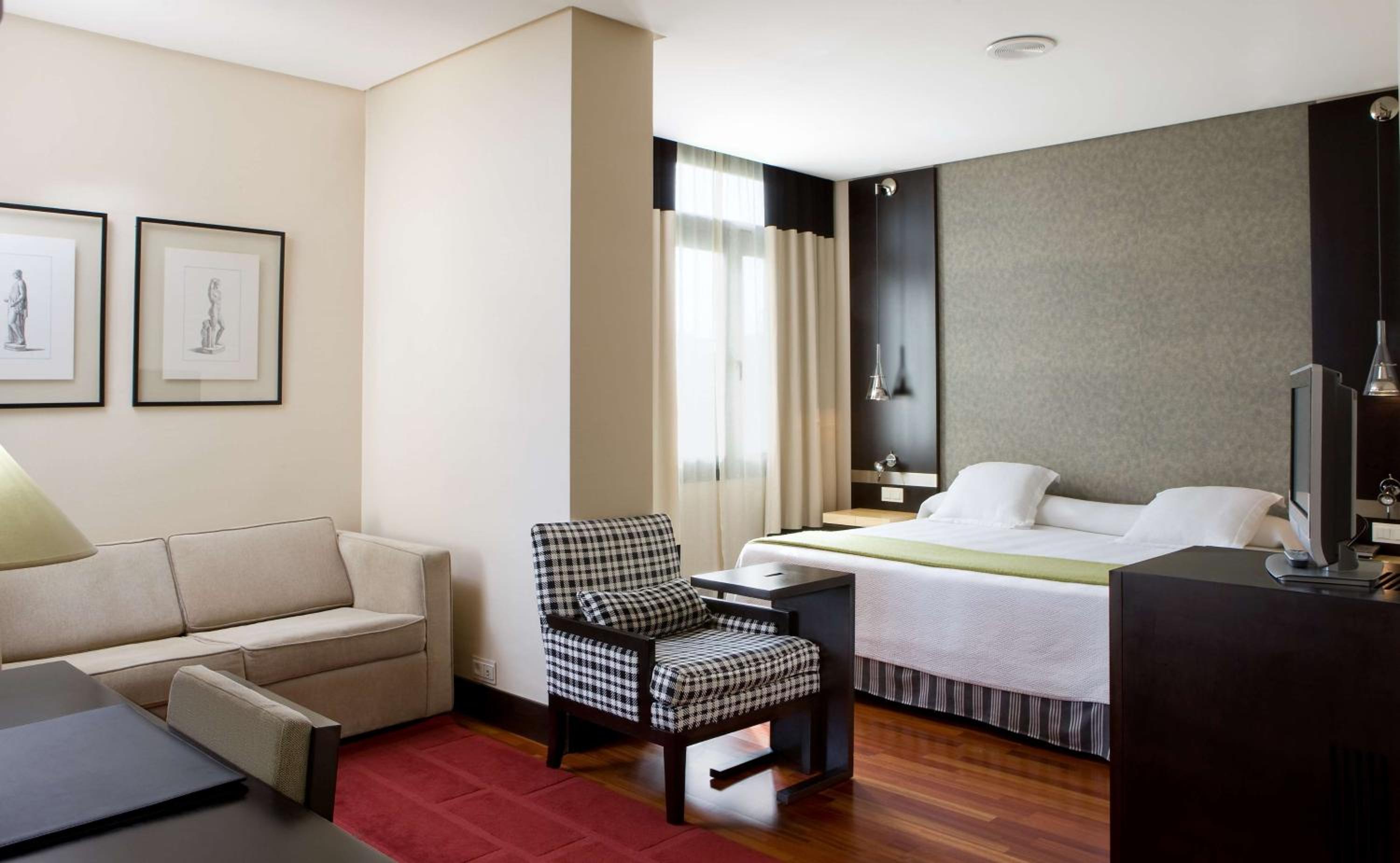 Junior Suite with Terrace - Photo 1