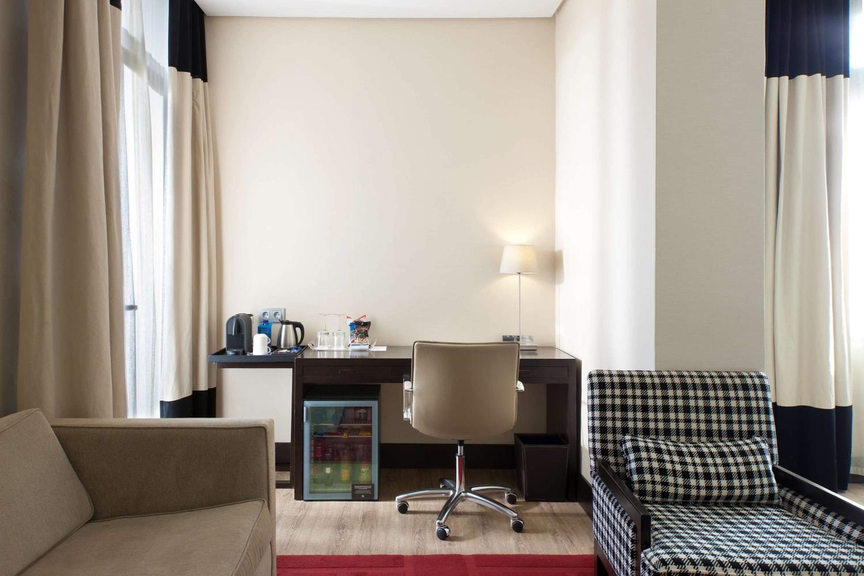 Junior Suite with Terrace - Photo 5