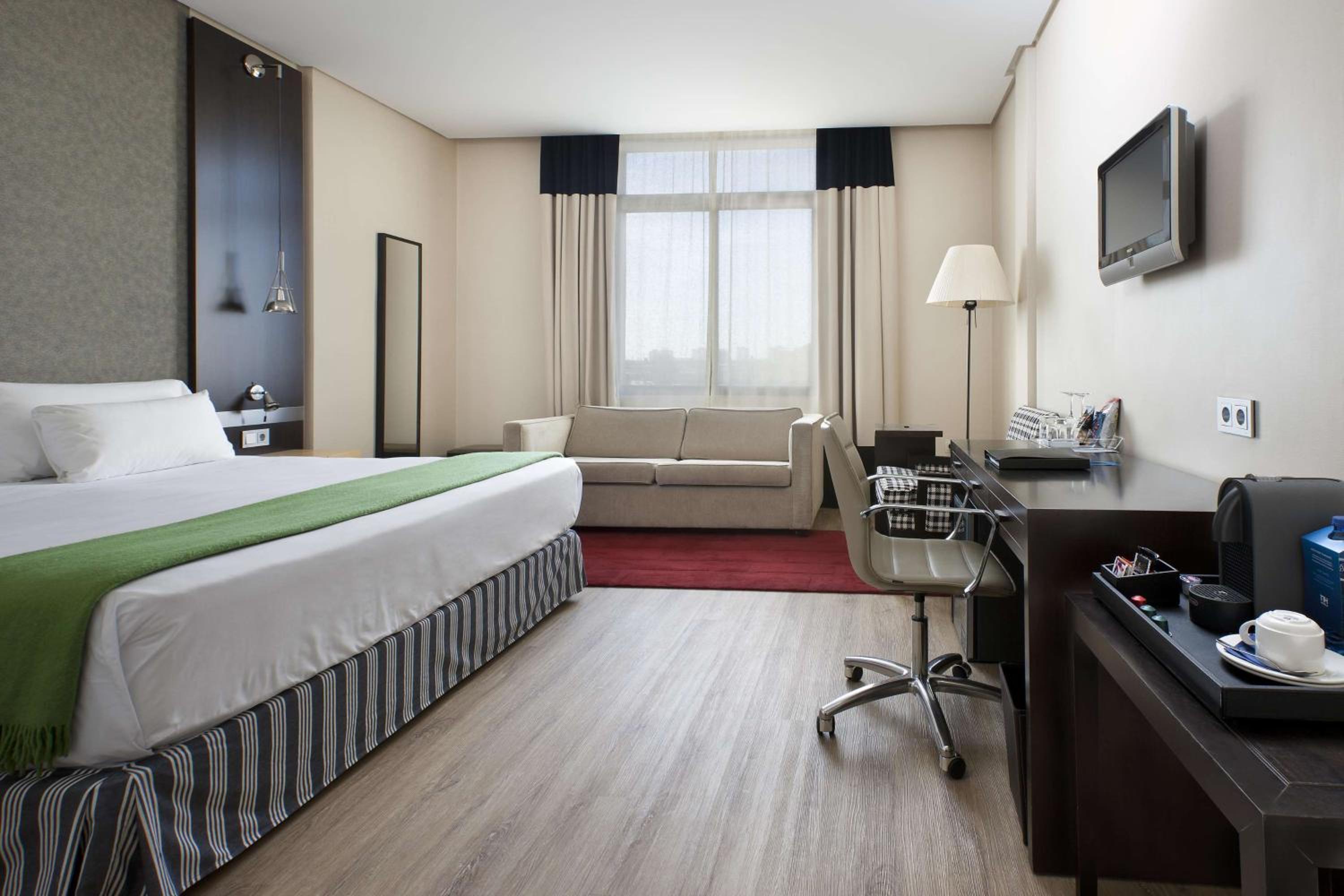 Superior Double or Twin Room - Photo 1