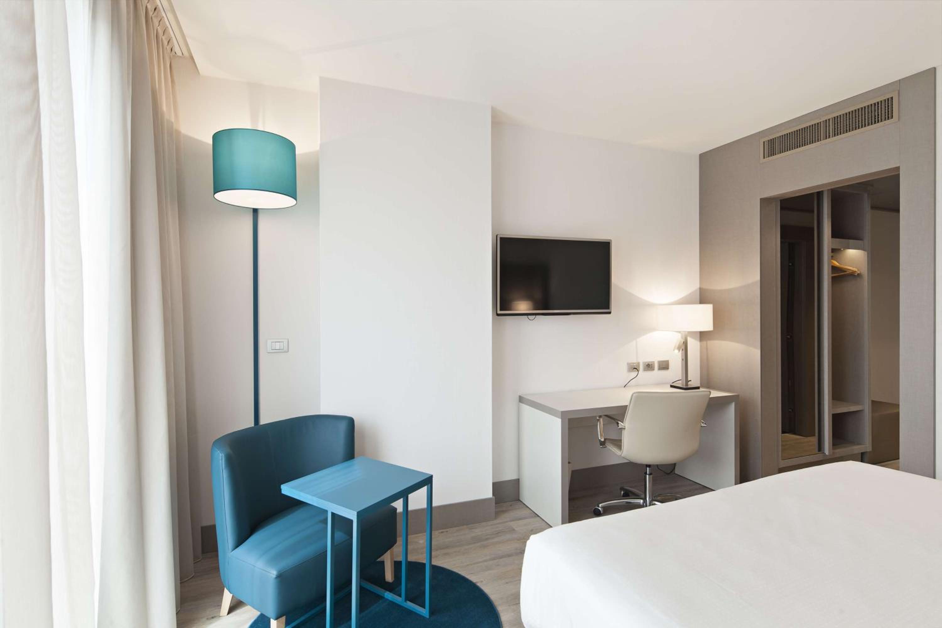 Standard Double Or Twin Room Free Parking photo 2