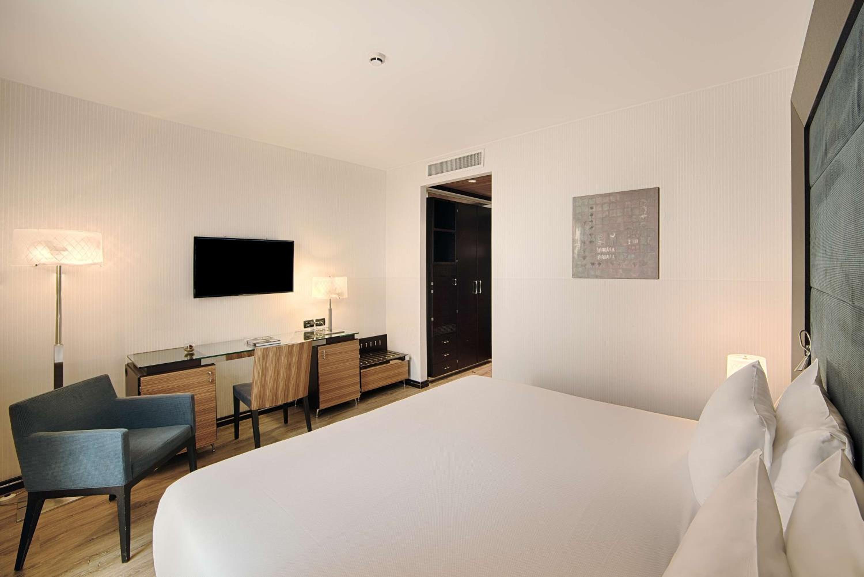 Superior Double Room - Photo 1