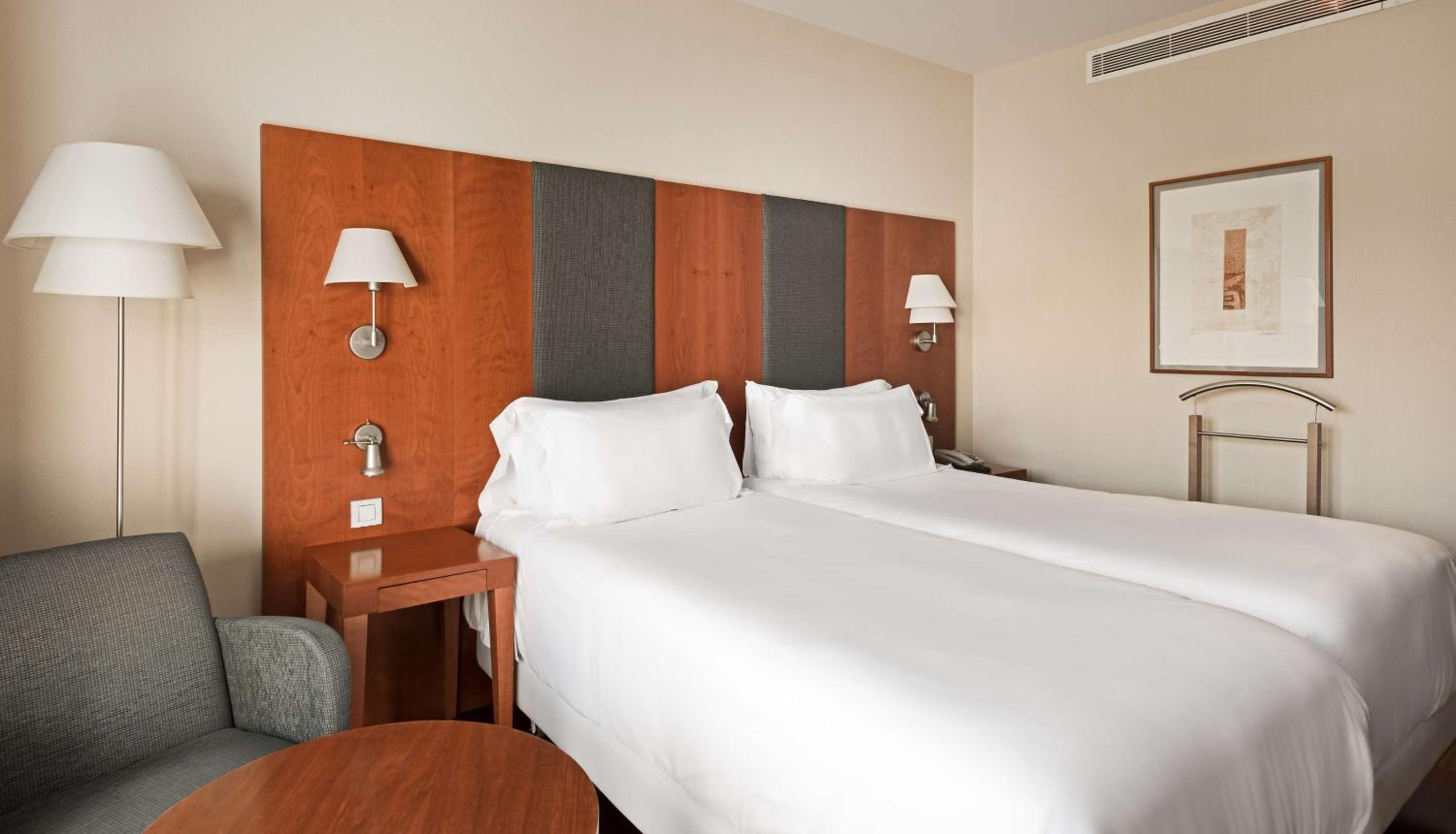 Family Connecting Room (3 Adults + 1 Child)