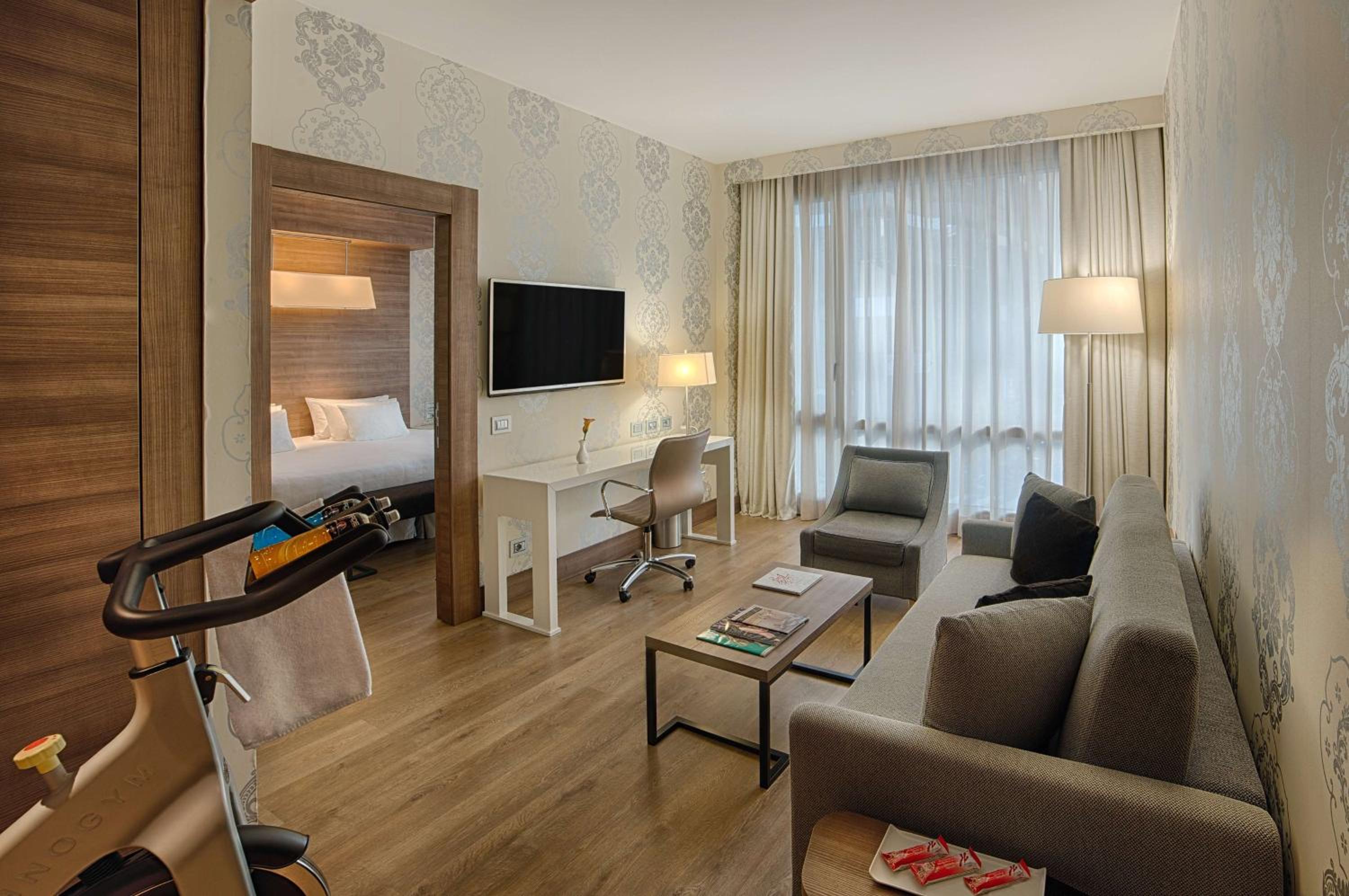 Executive Junior Suite - Photo 5