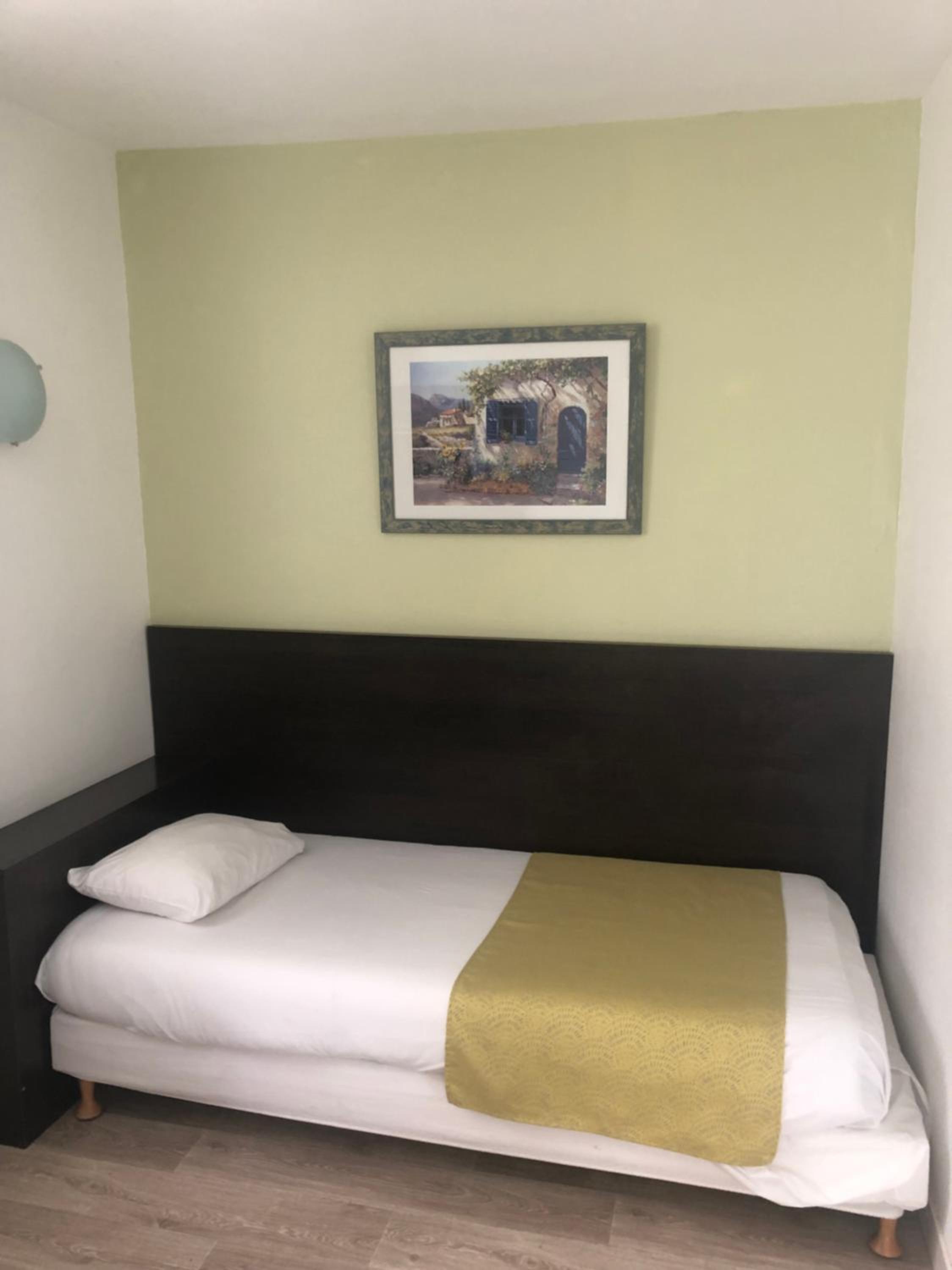 Family Room (5 Adults) - Photo 1