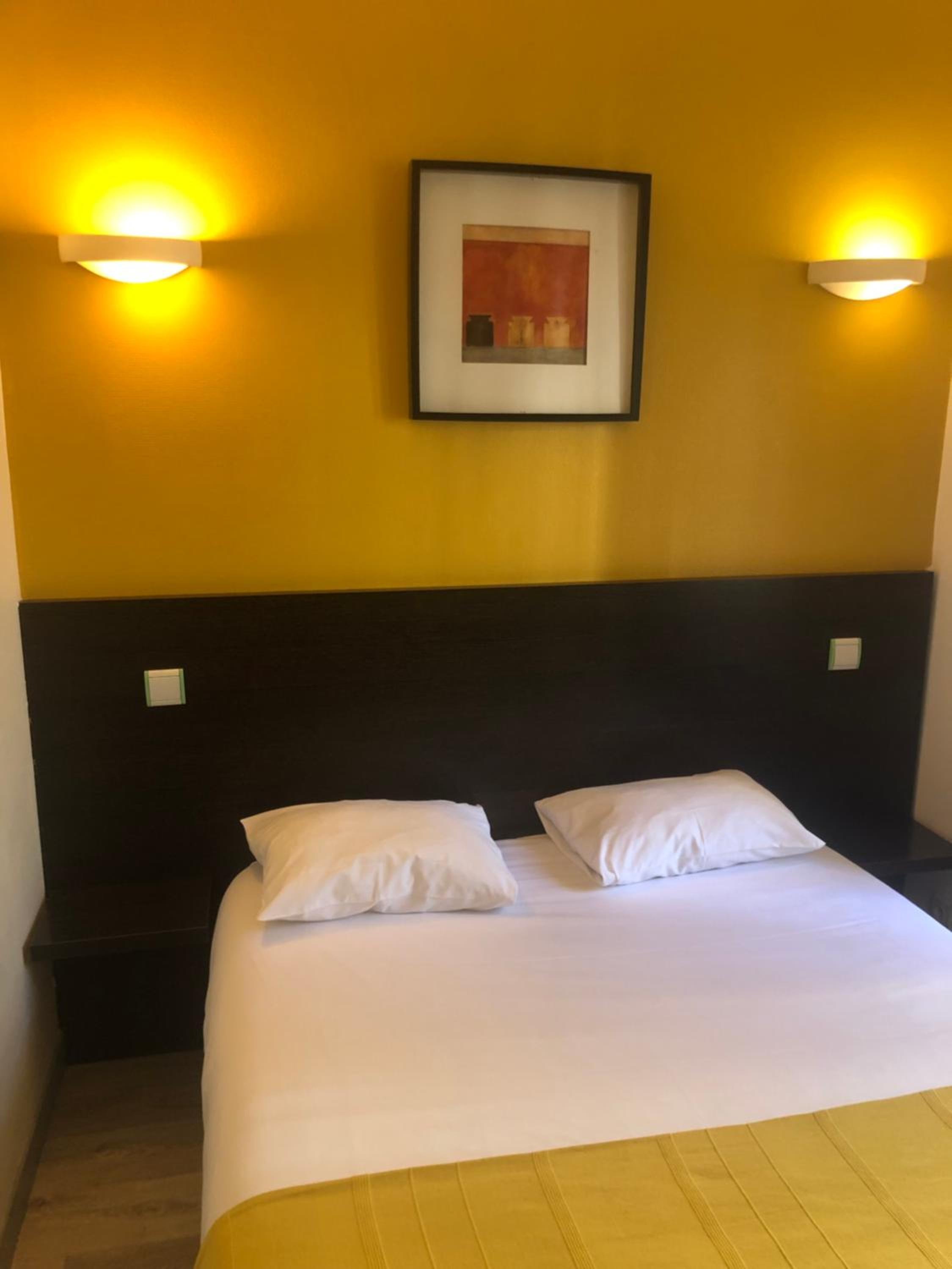 Standard Double Room - Photo 1