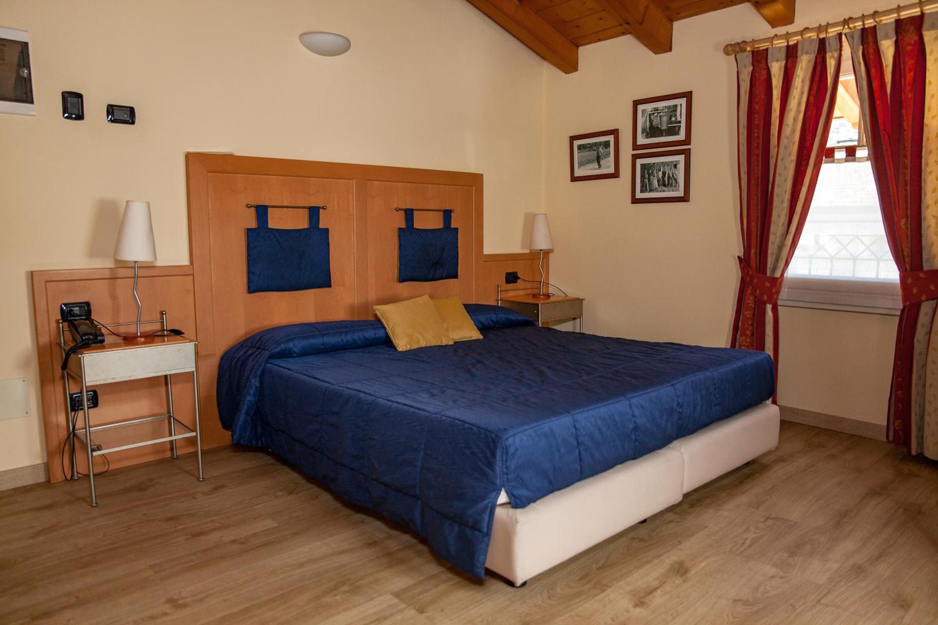Superior Double or Twin Room - Photo 1