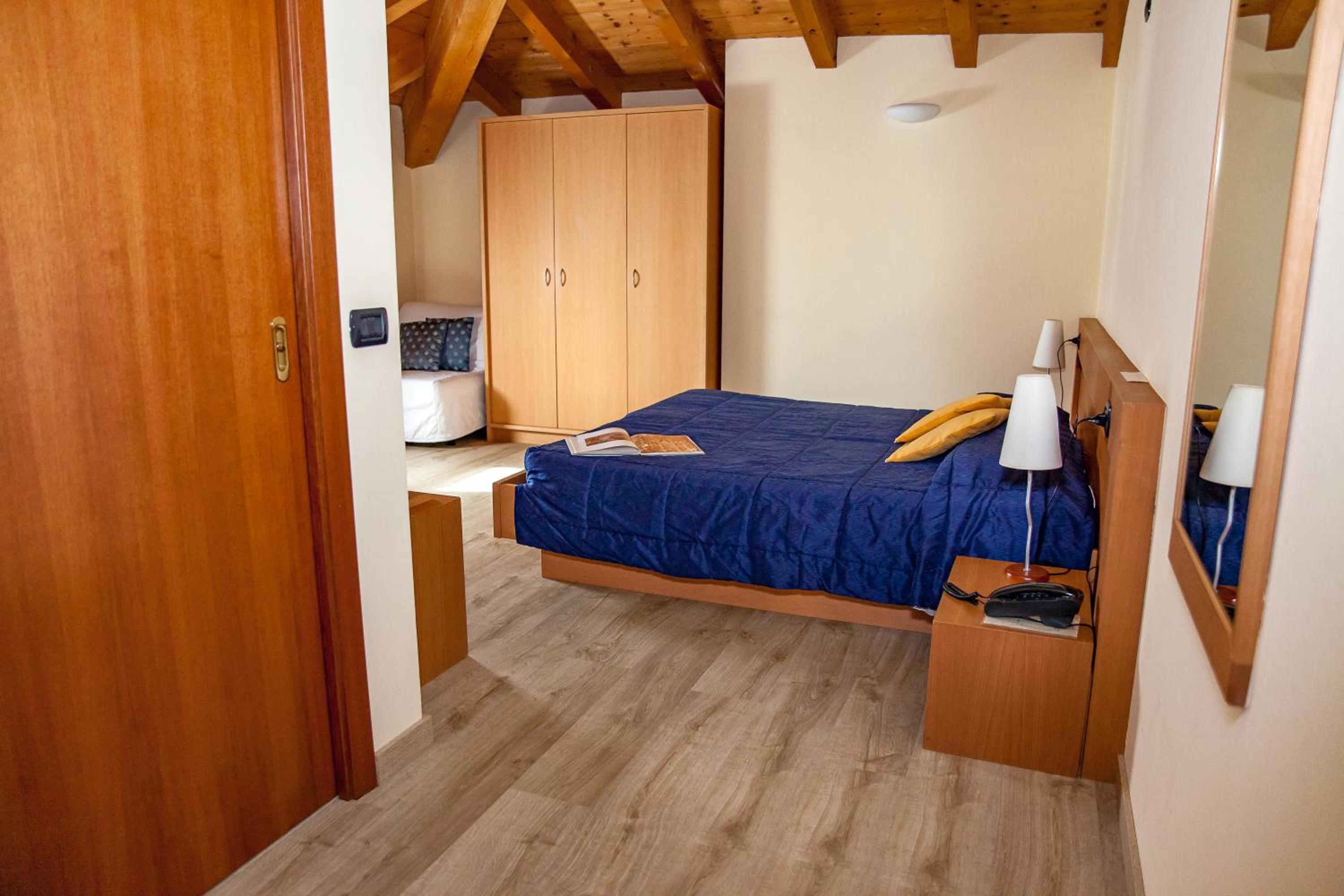 Superior Double or Twin Room - Photo 7