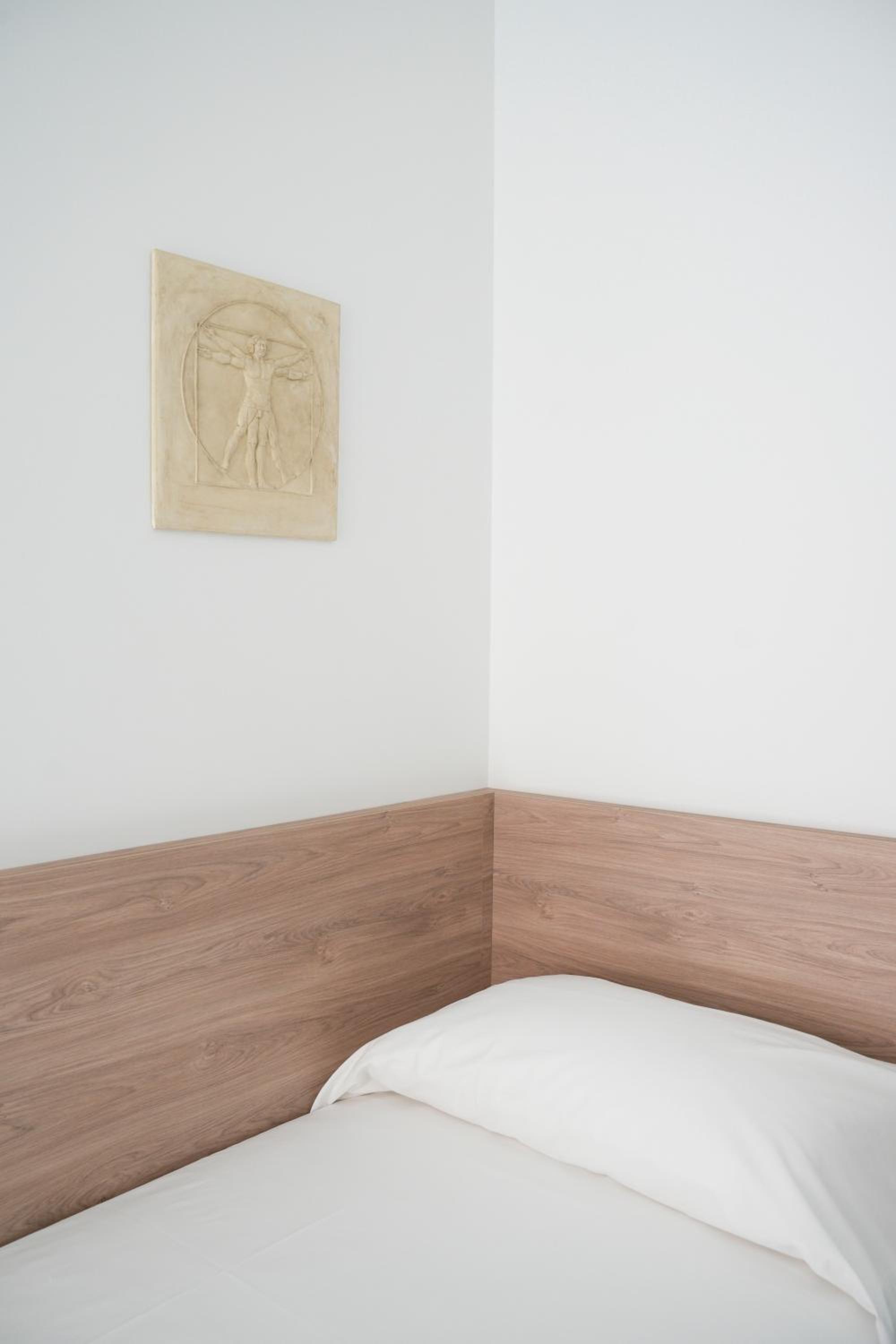 Single Room photo 3