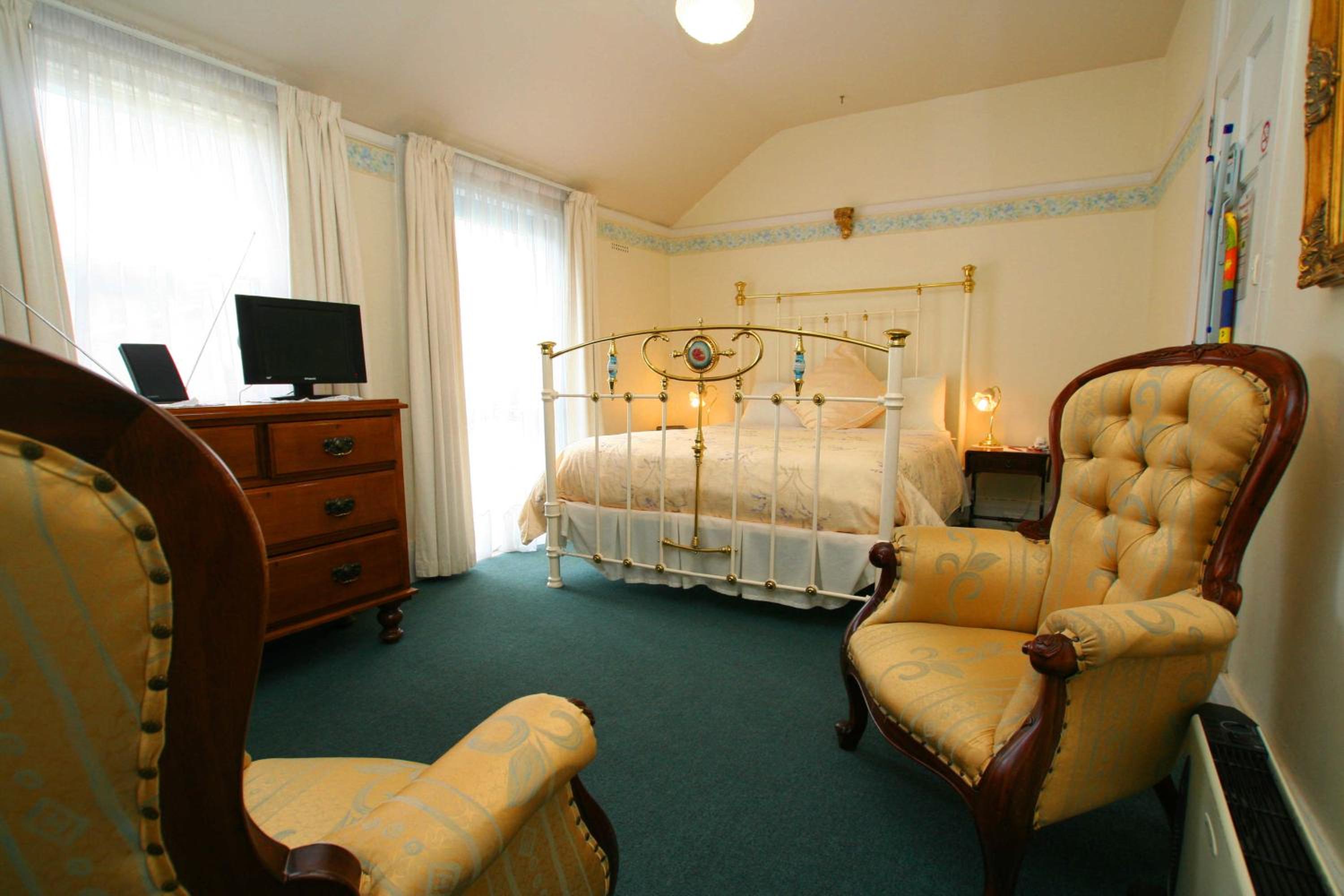 Standard Double Room - Photo 2