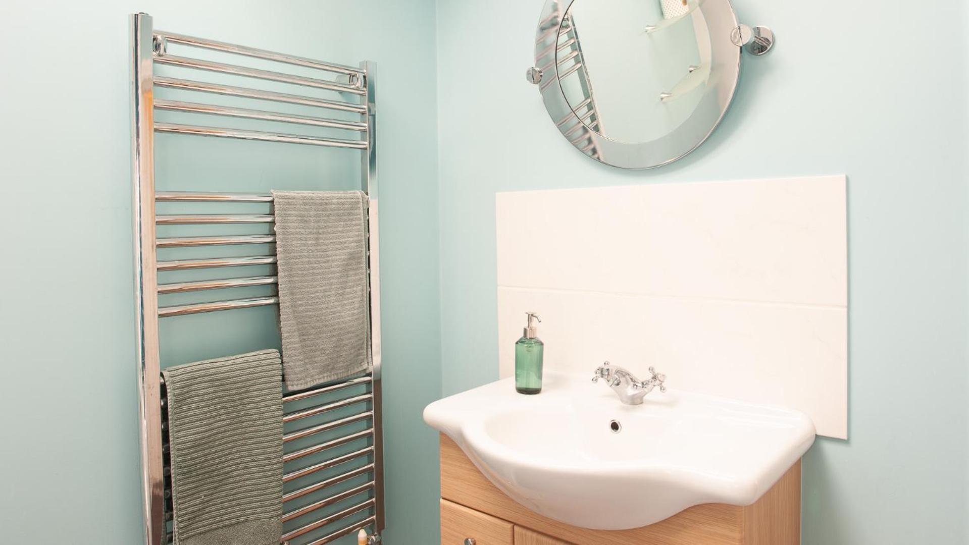 Superior King Suite - Photo 17