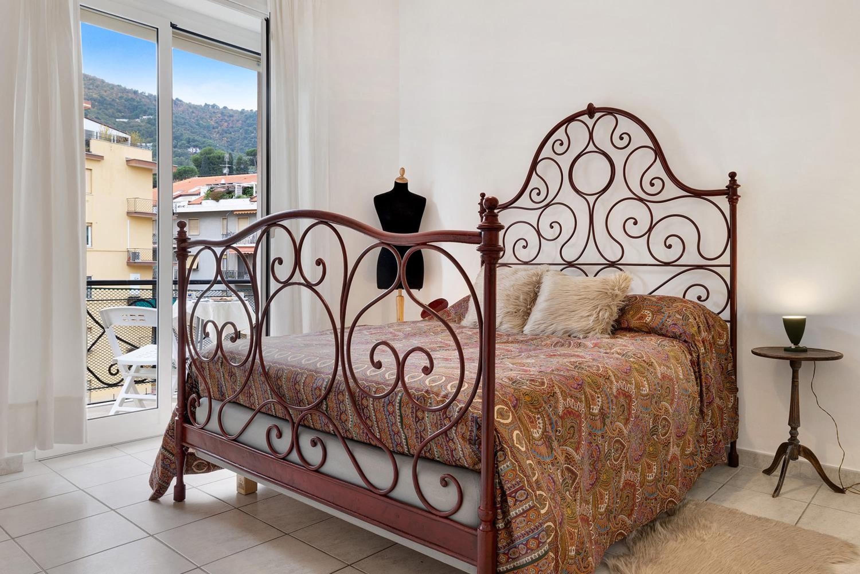 Two-Bedroom Deluxe Apartment with Balcony photo 1