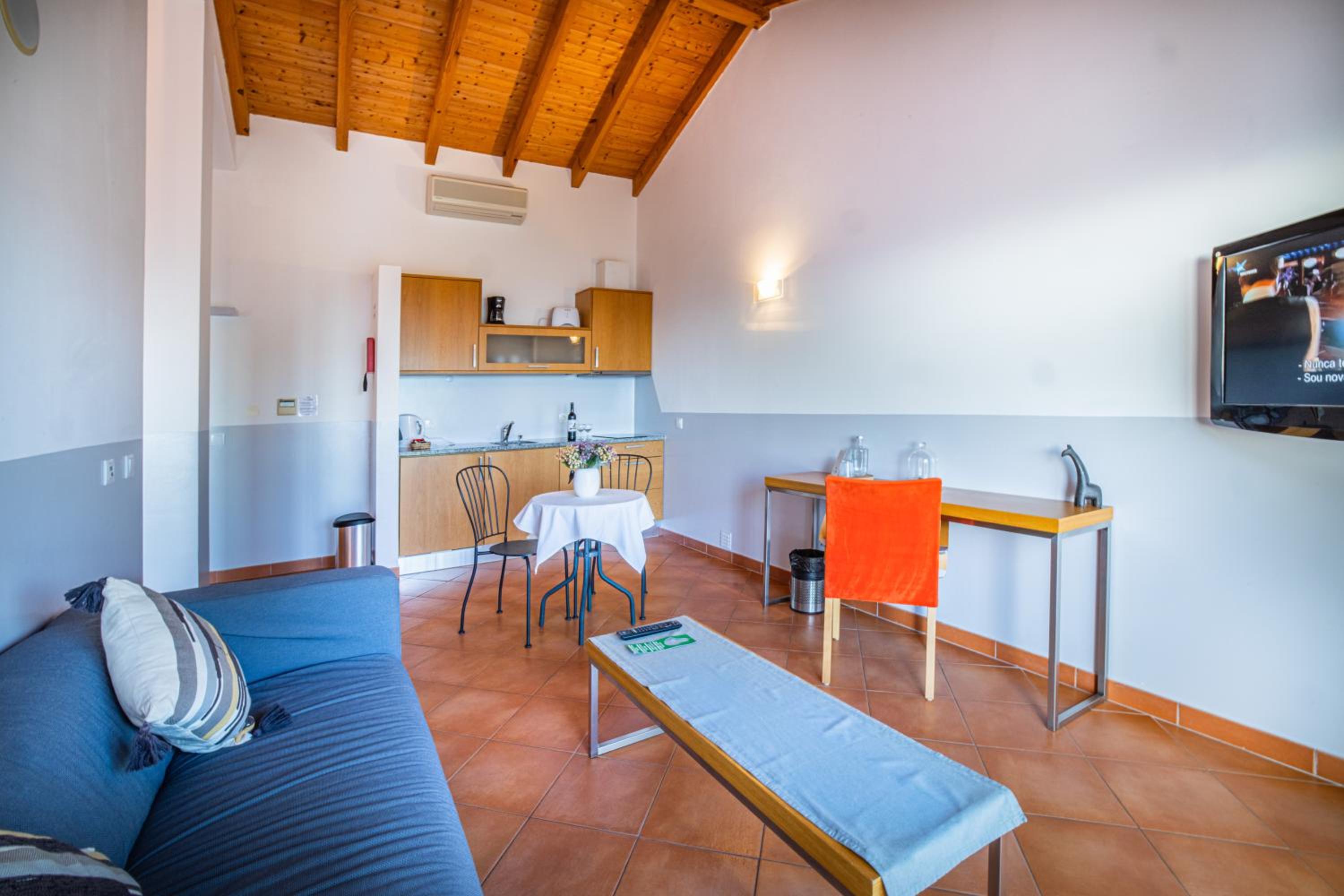 Suite with Balcony photo 2