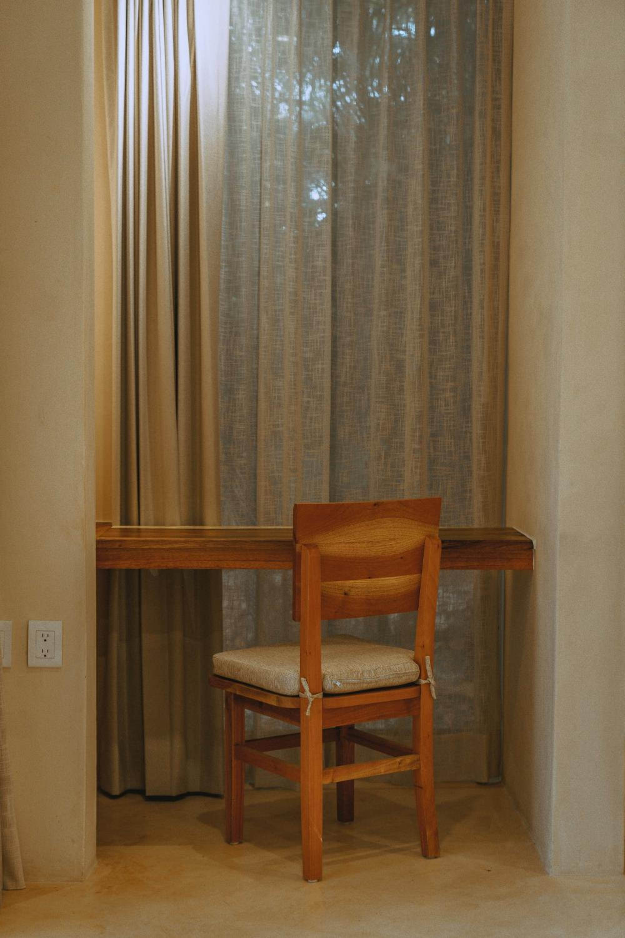 Suite - Photo 14