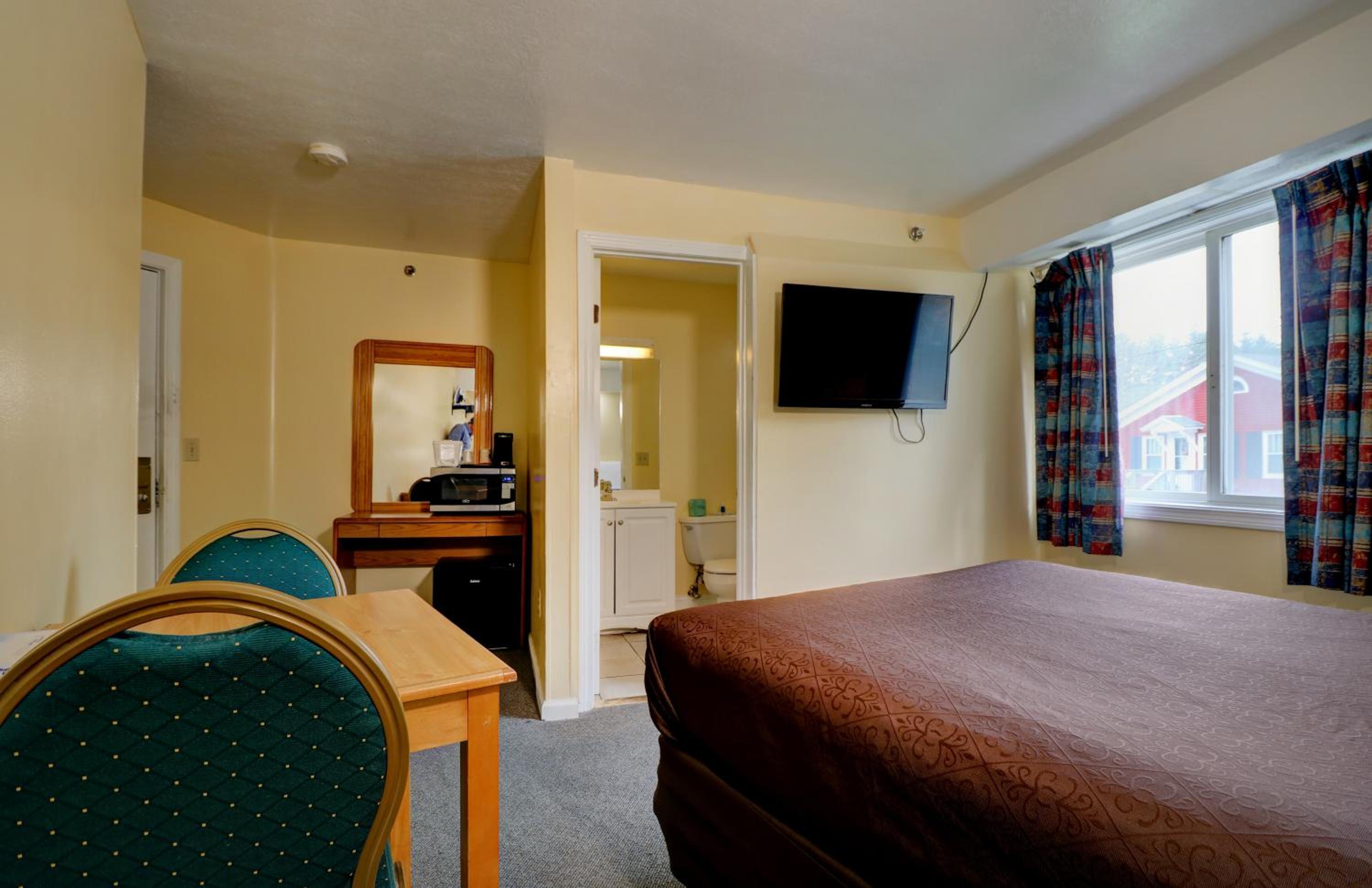 Queen Room photo 3
