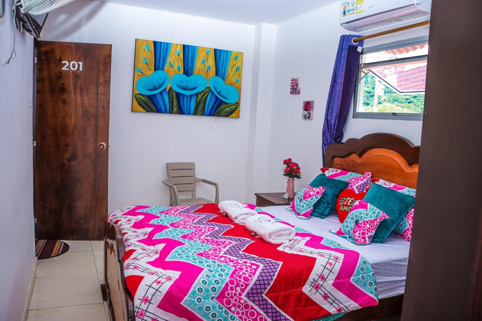 Double Room with Private Bathroom photo 2