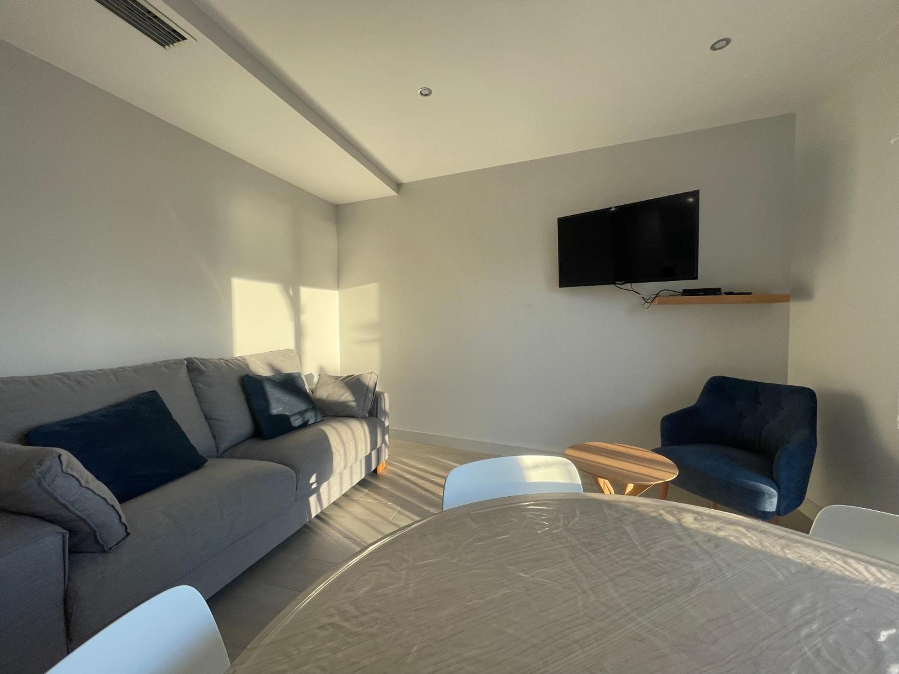 Apartment photo 3