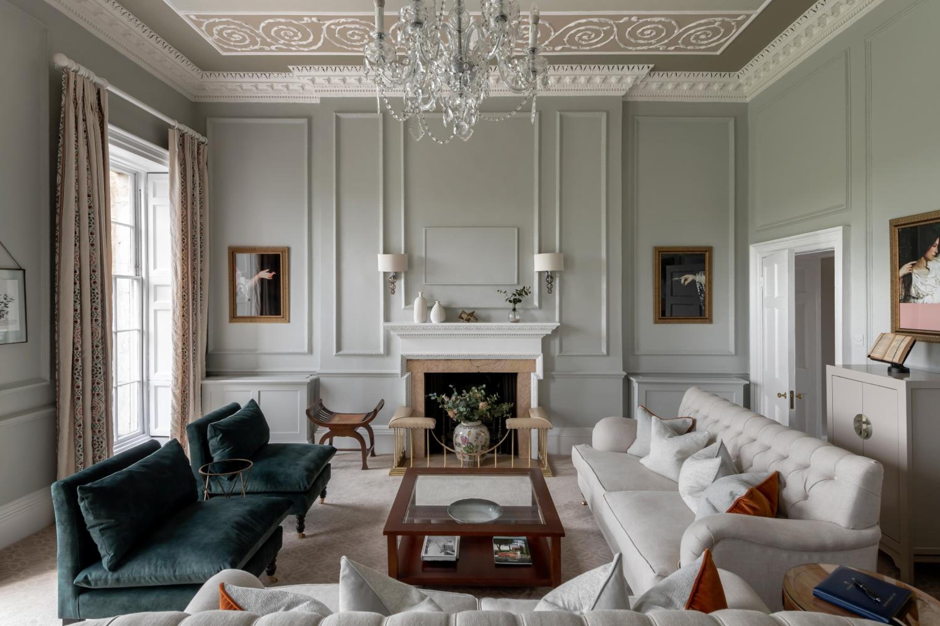 Luxury Suite - Photo 1