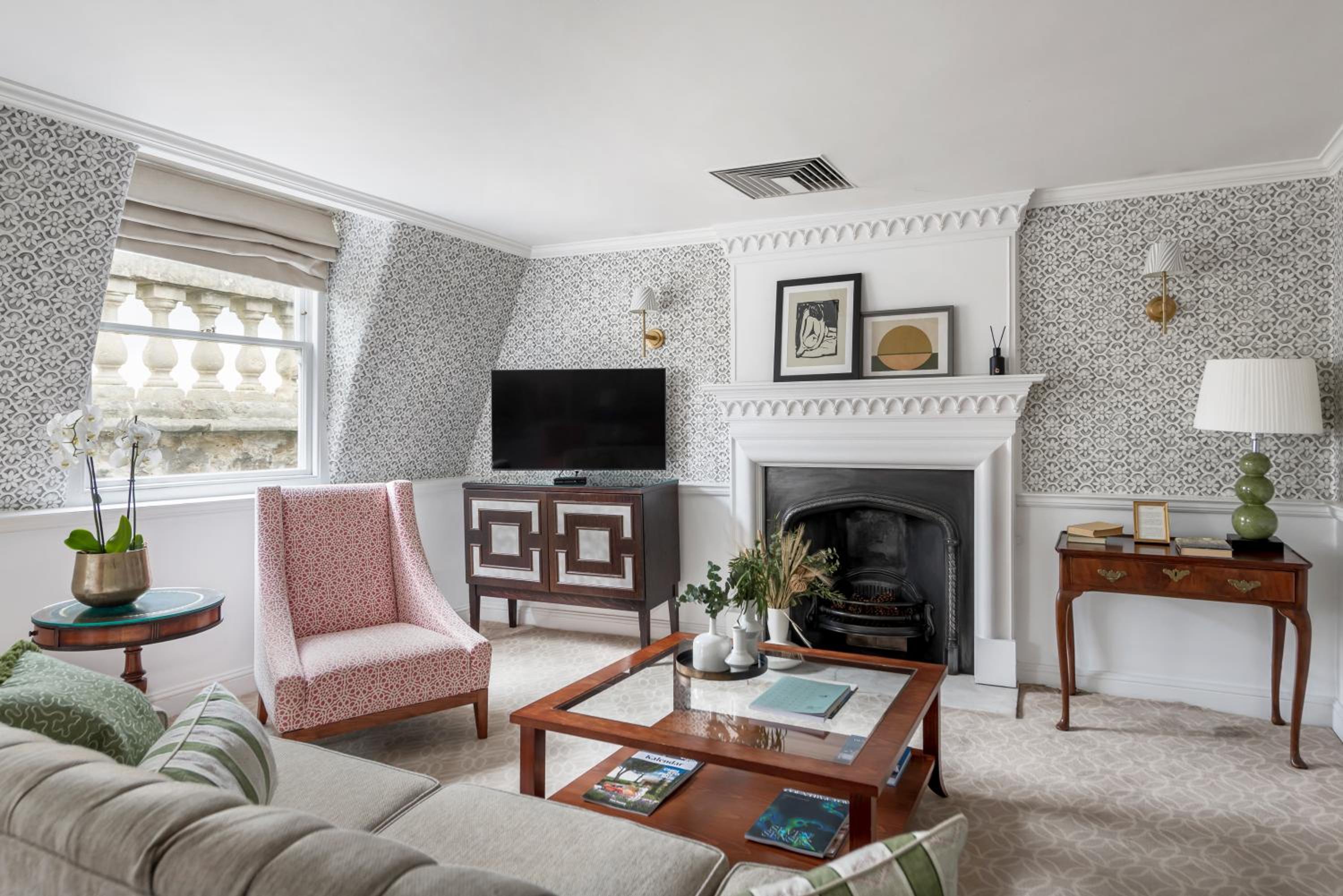 Deluxe Suite - Photo 5