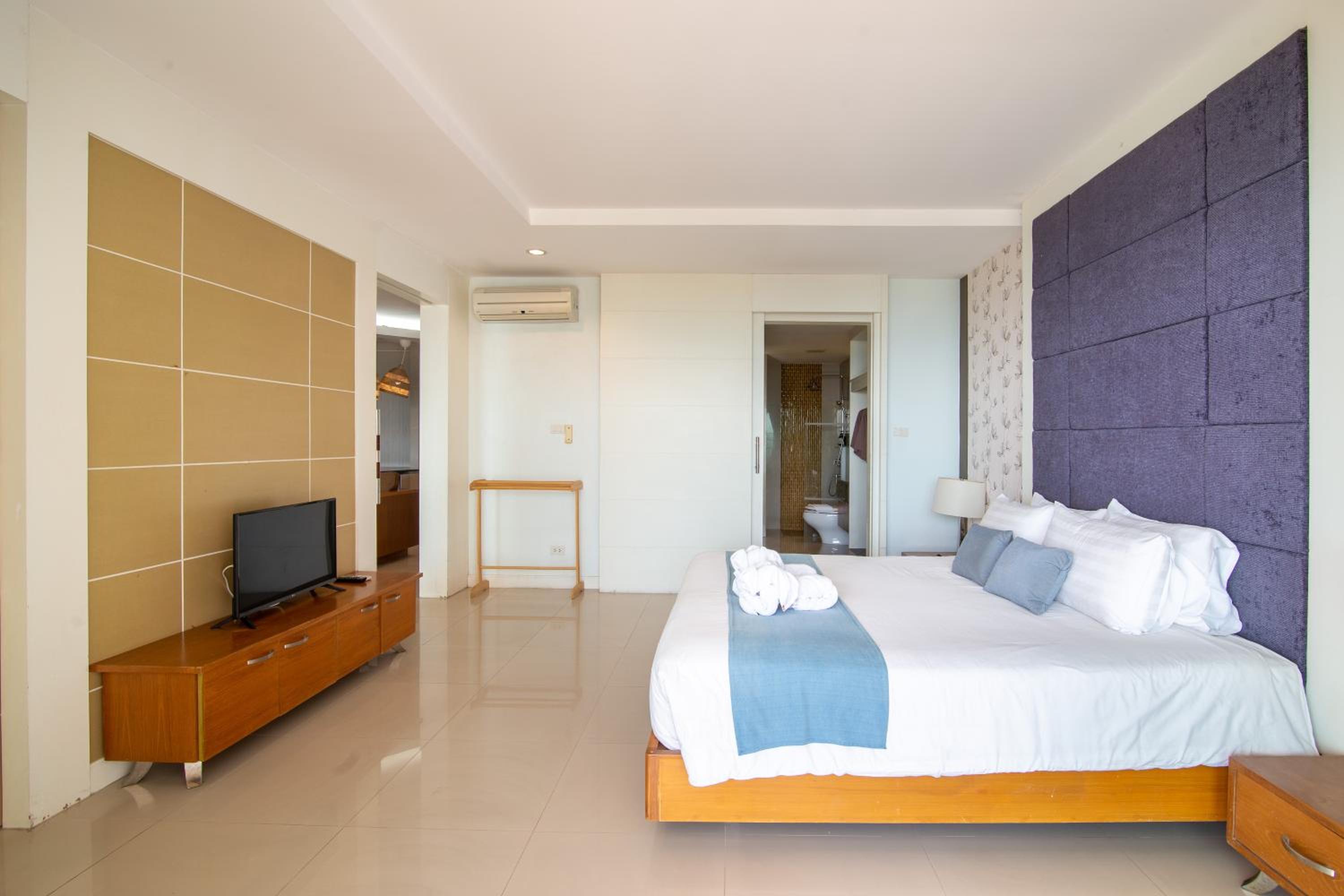 Family Suite with Sea View - Photo 3