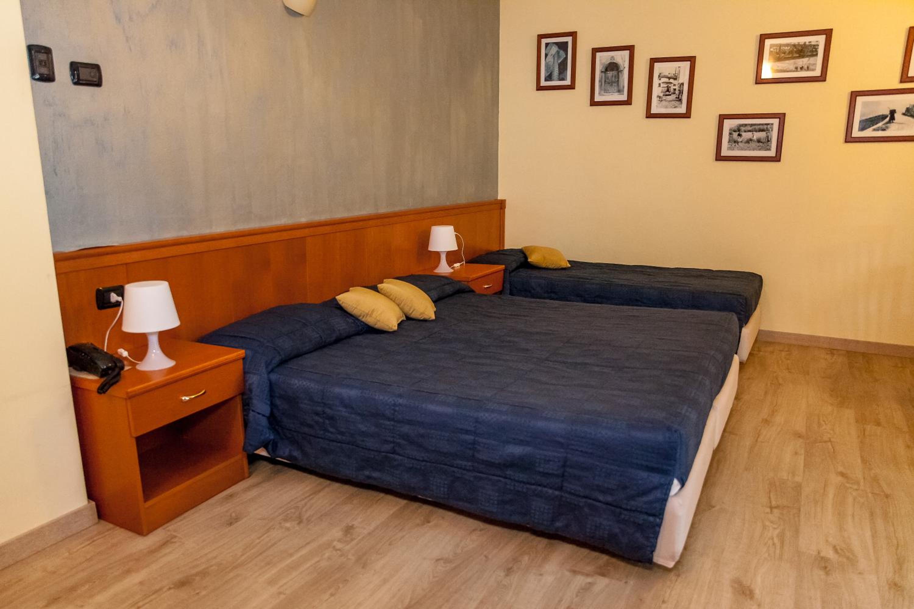 Superior Triple Room - Photo 1