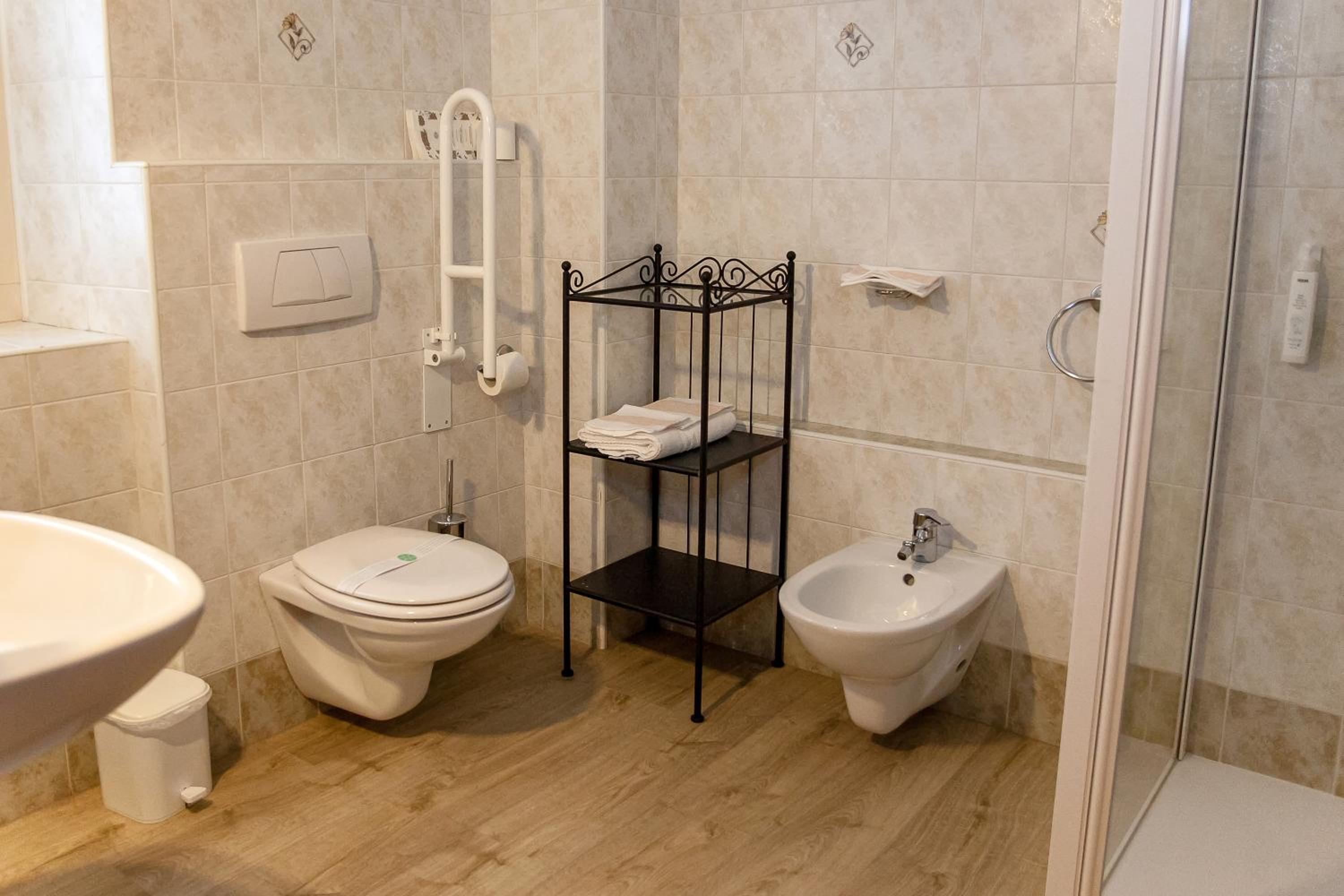 Superior Triple Room - Photo 3