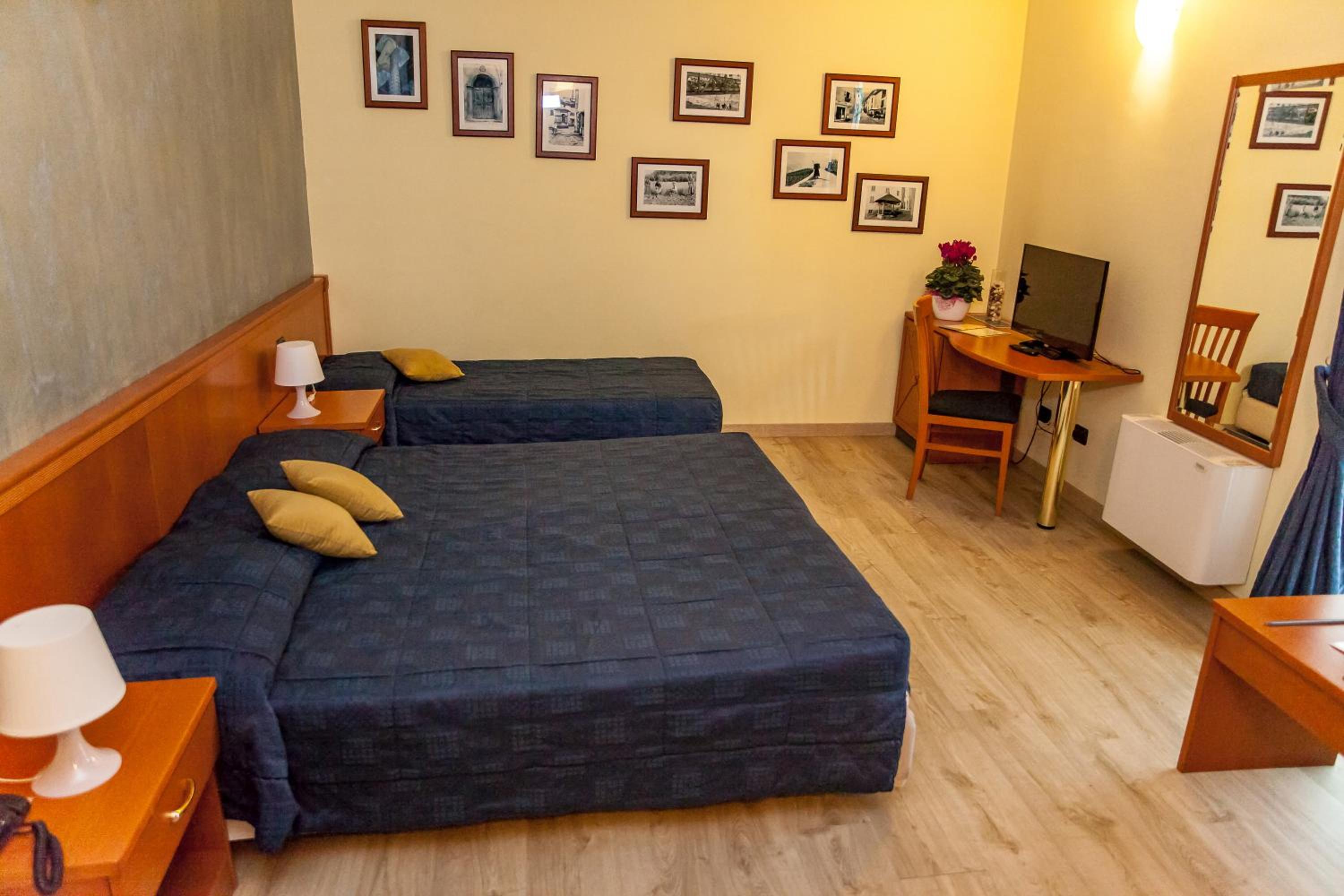 Superior Triple Room - Photo 5