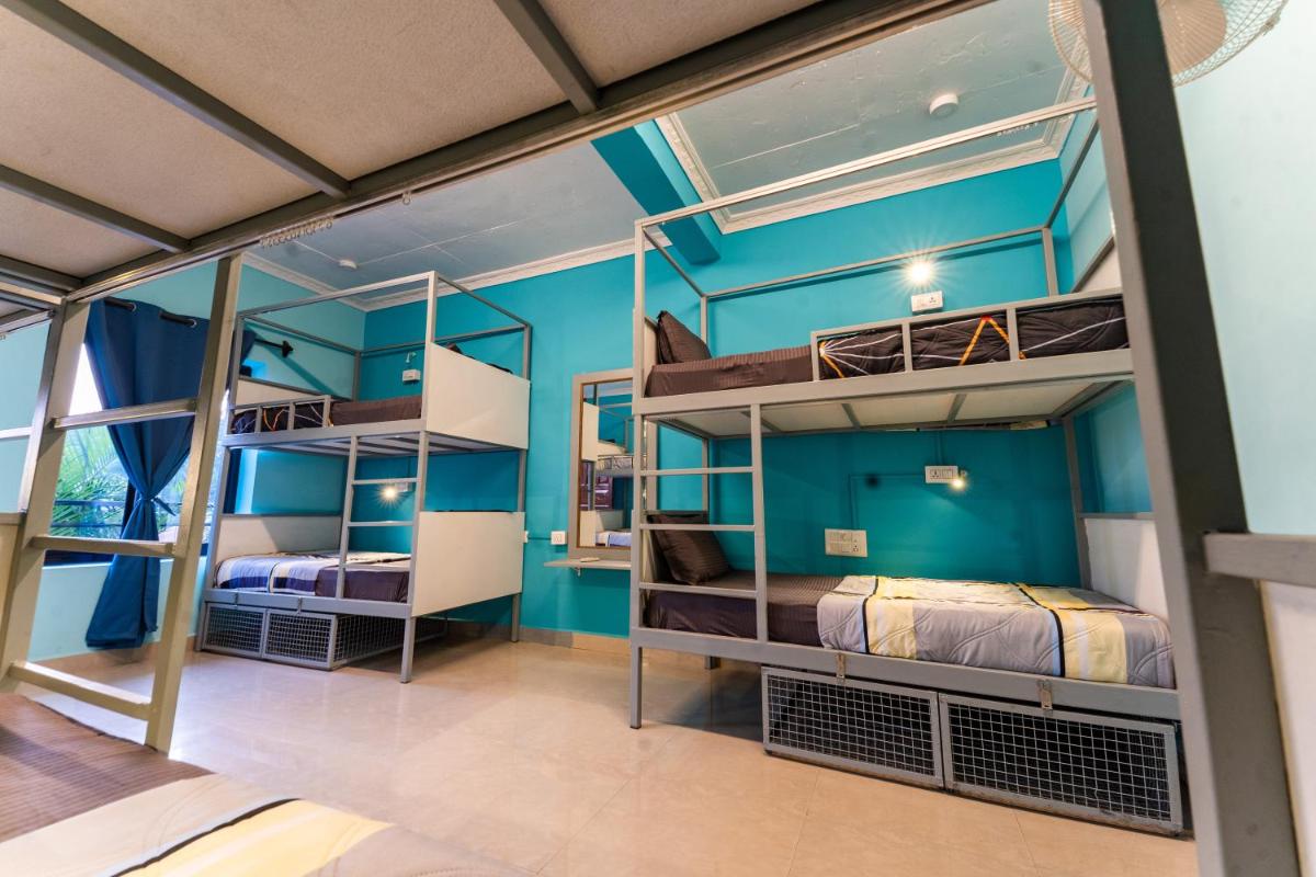 Bed in 8-Bed Mixed Dormitory Room photo 1