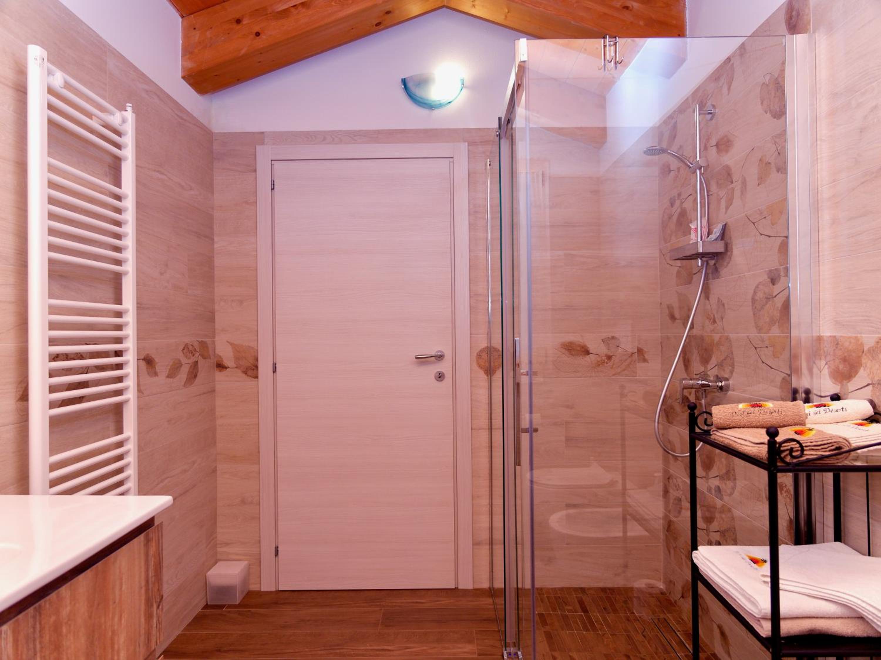 Triple Room with Private Bathroom photo 3