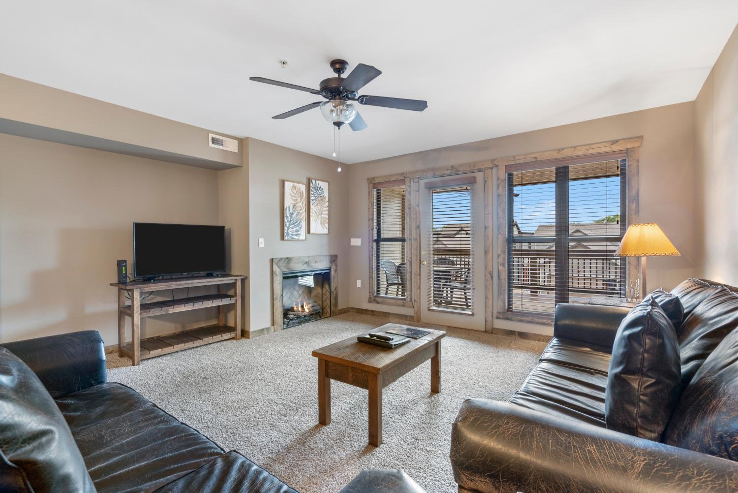 Suite with Balcony photo 1