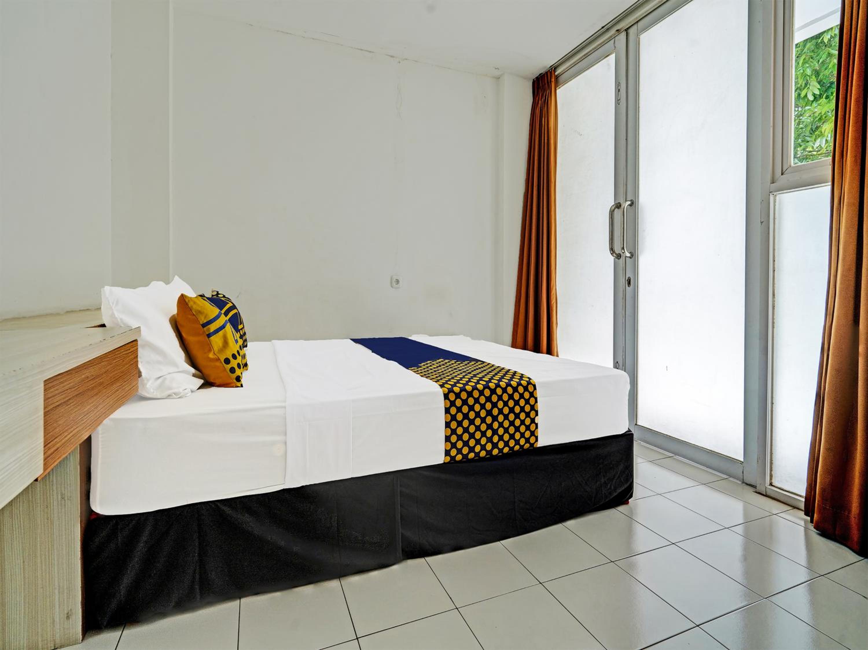 Double Room - Photo 5