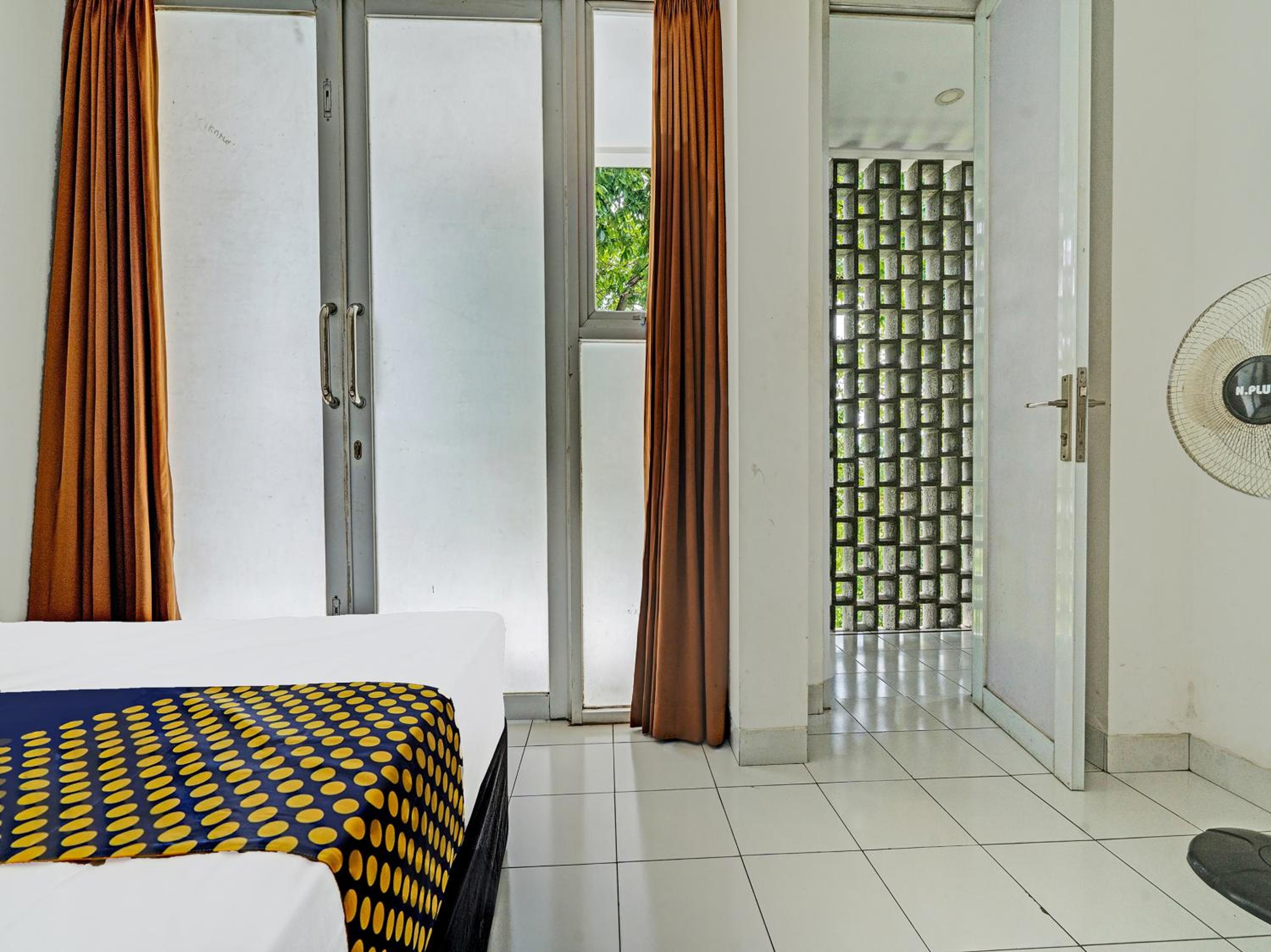 Double Room - Photo 6