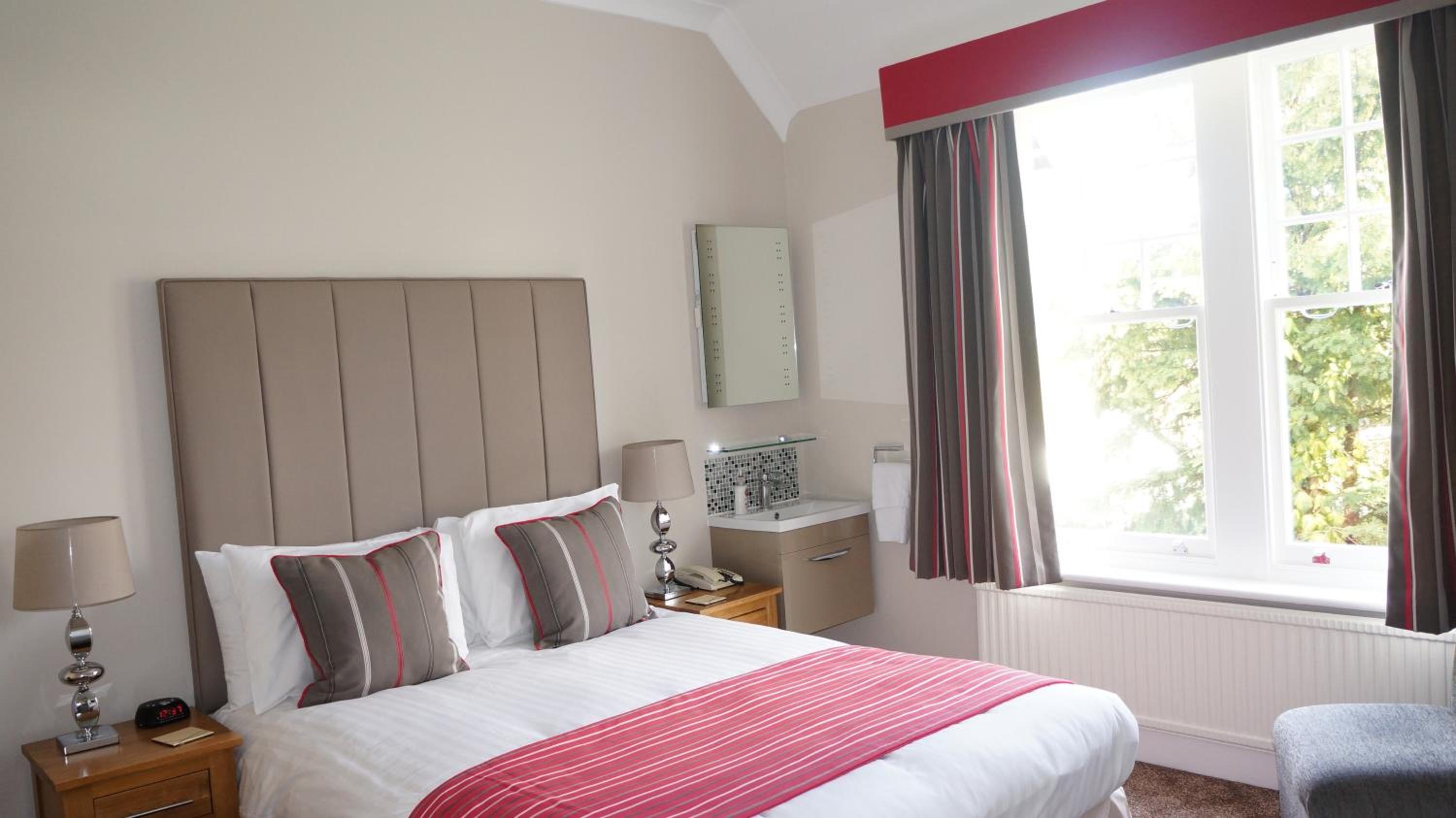 Standard Double Room - Photo 2
