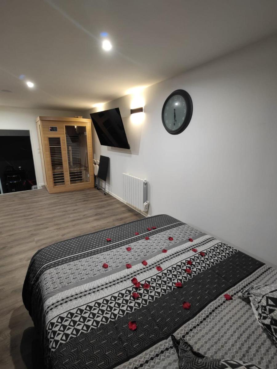 Suite with Spa Bath - Photo 5
