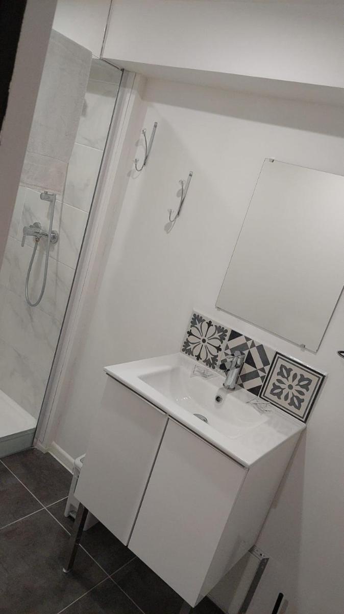 Suite with Spa Bath - Photo 8