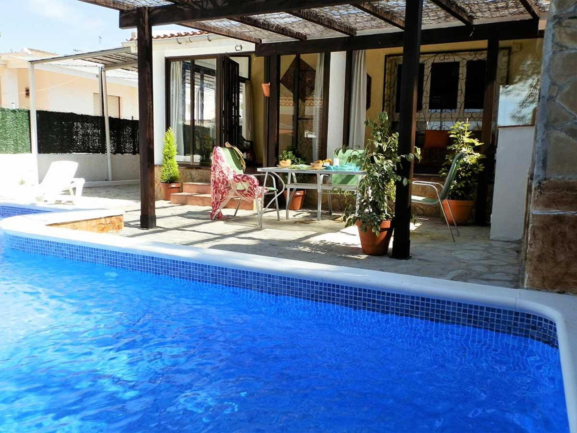 Villa photo 3
