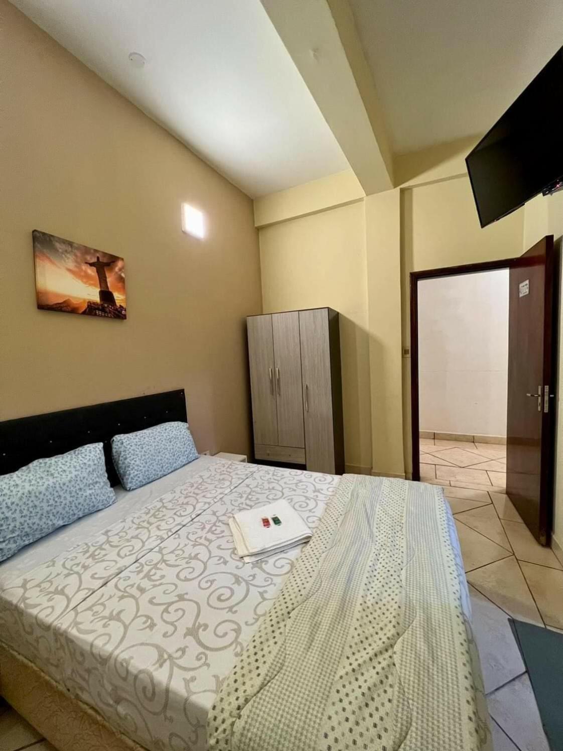 Double or Twin Room photo 3