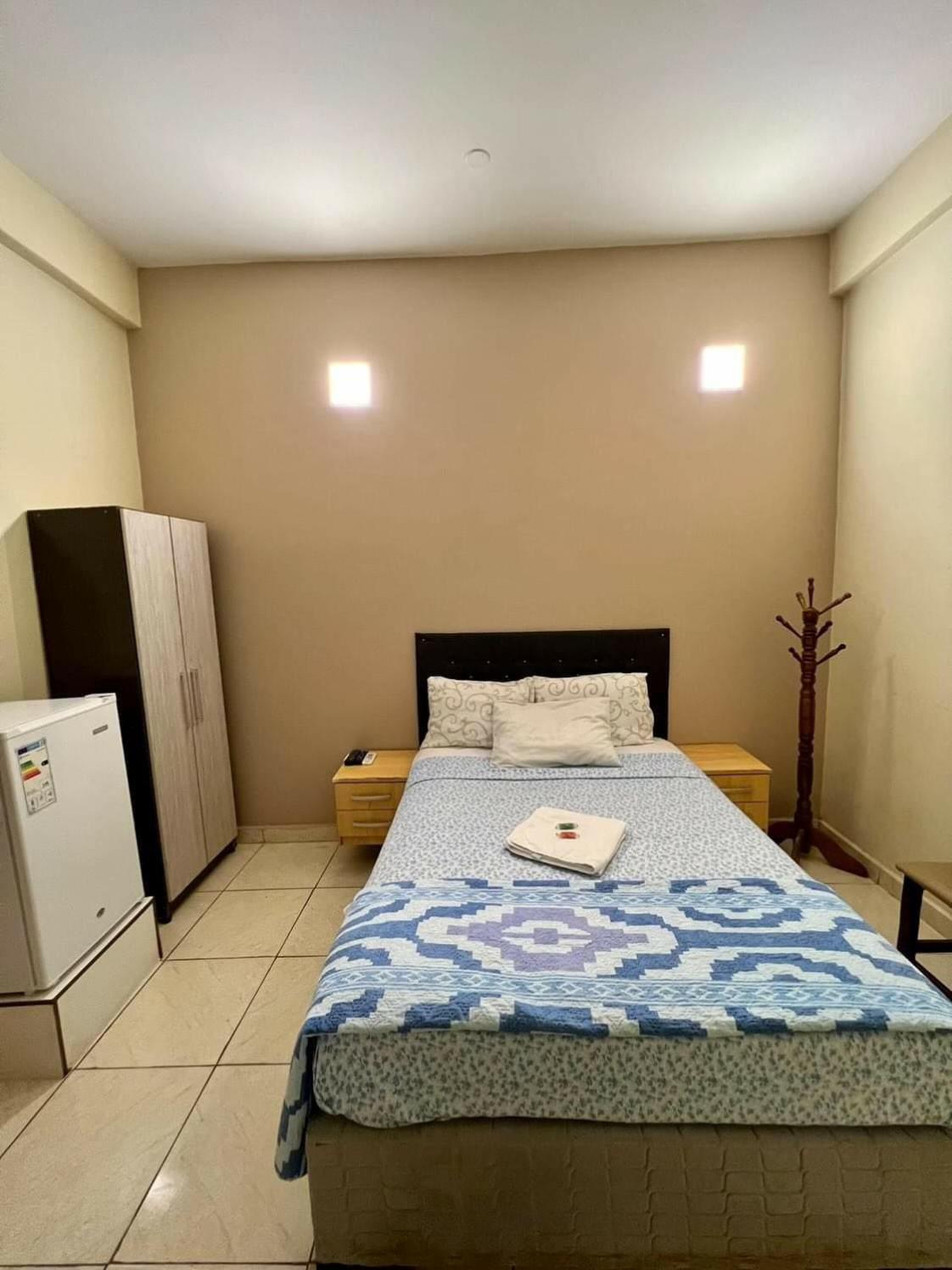 Double or Twin Room photo 2