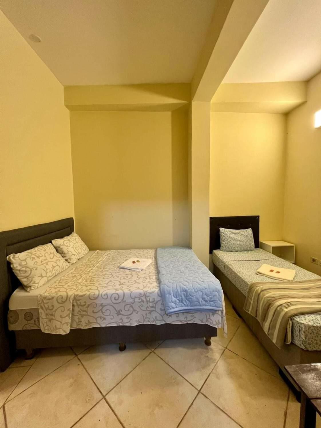 Triple Room with Private Bathroom photo 2