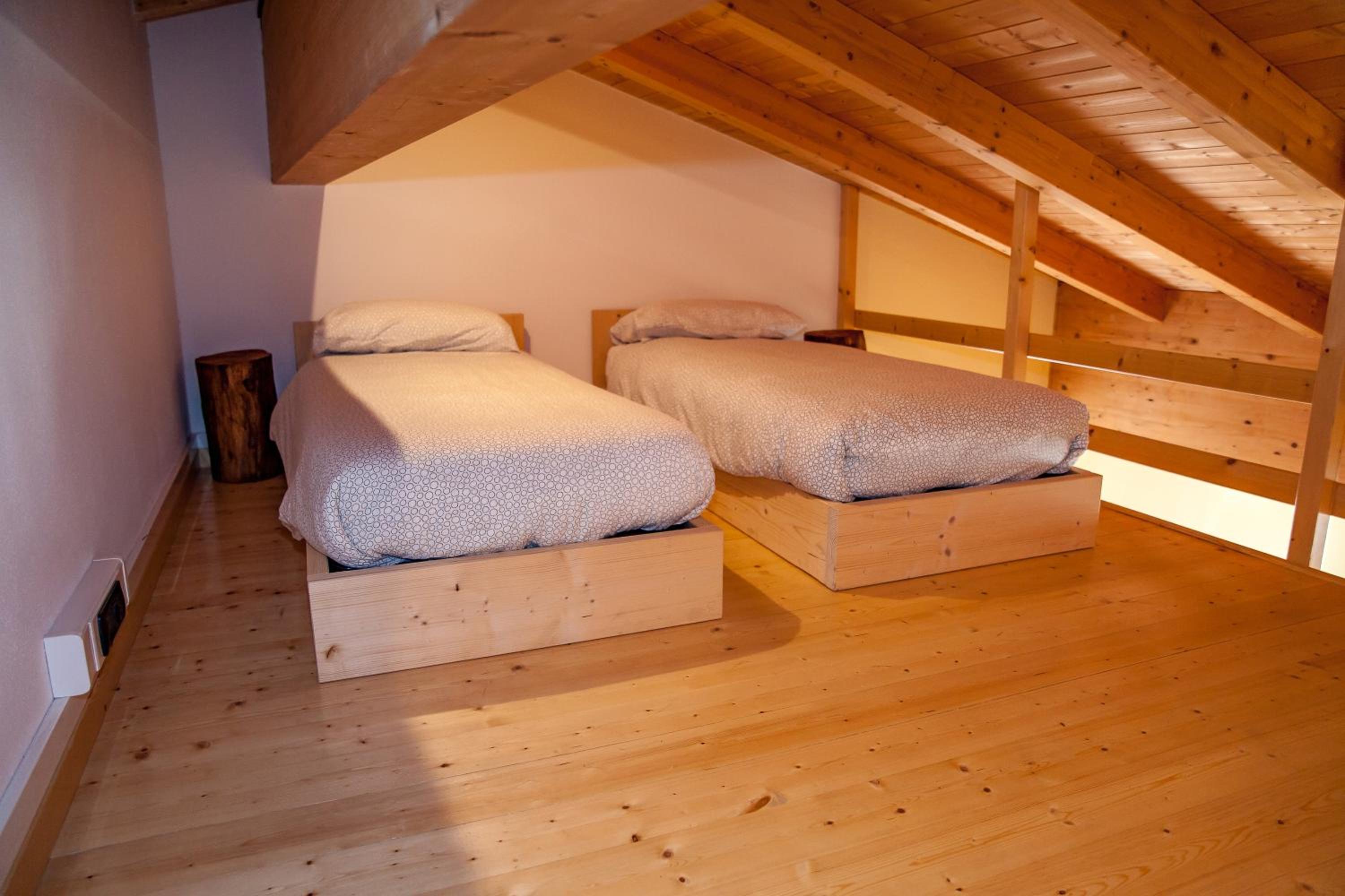 Apartment - Split Level - Photo 6