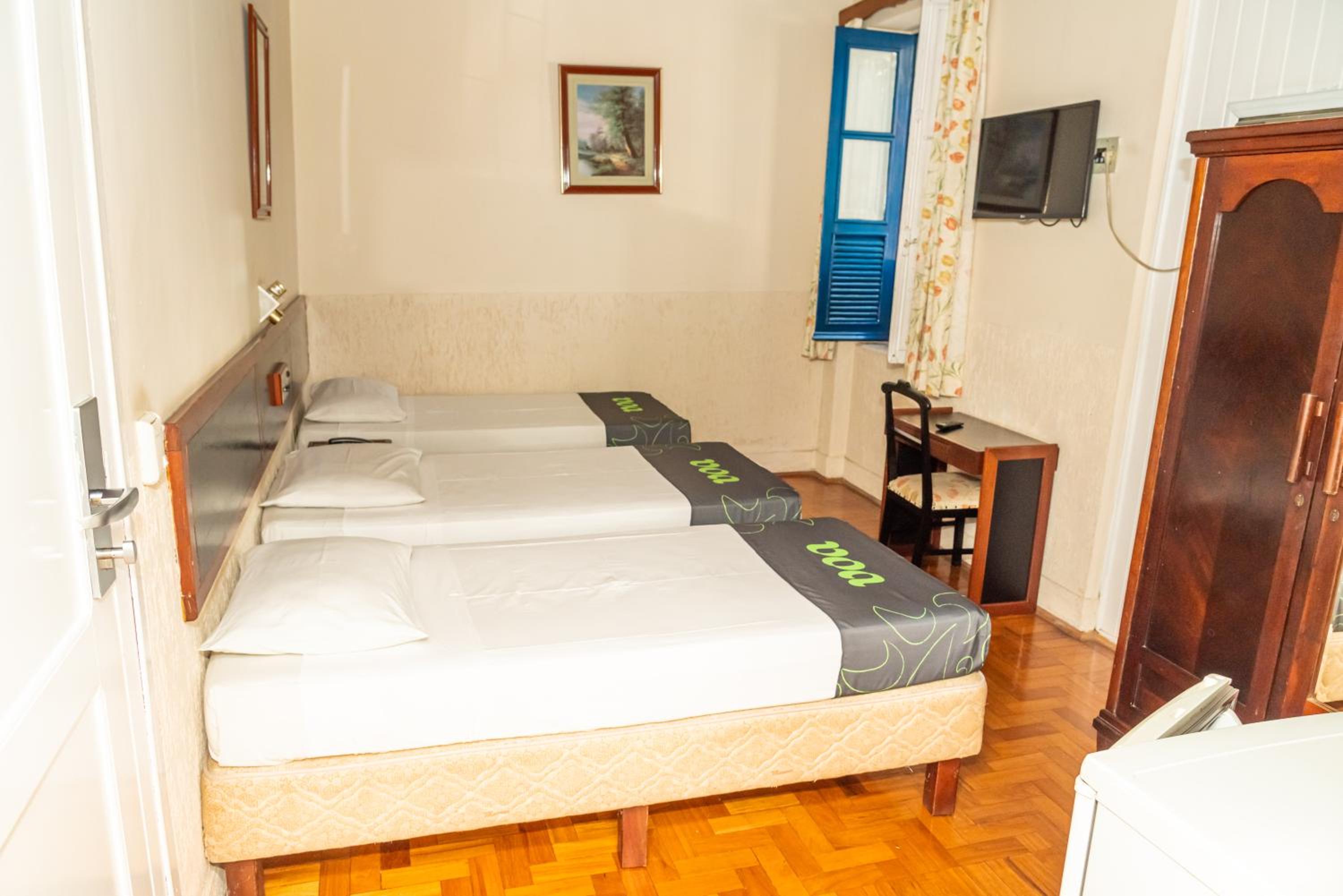 Standard Triple Room - Photo 6