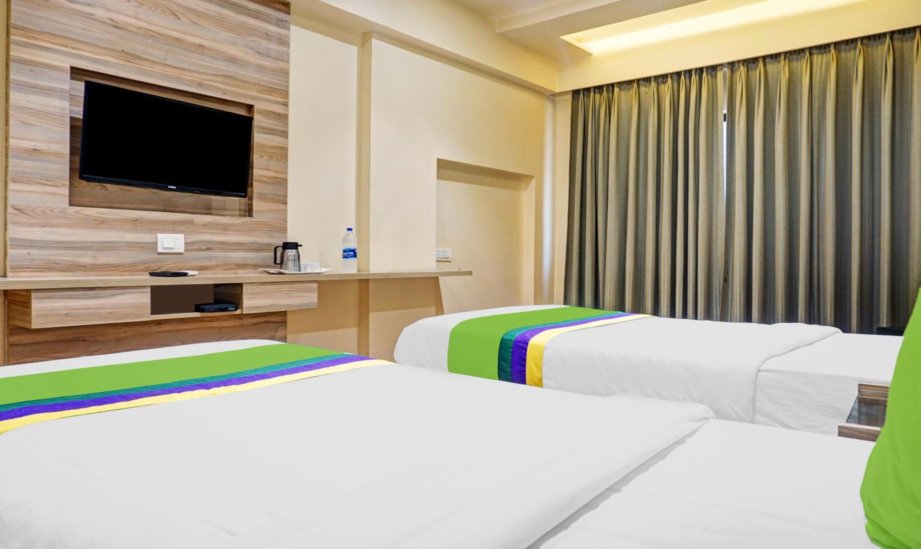 Deluxe Double Room - Photo 9