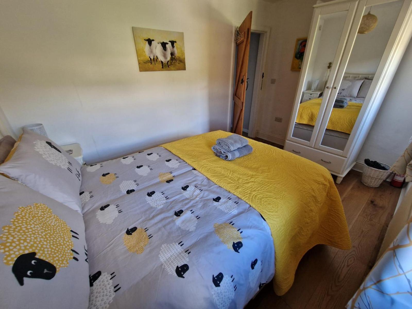 Two-Bedroom House photo 3