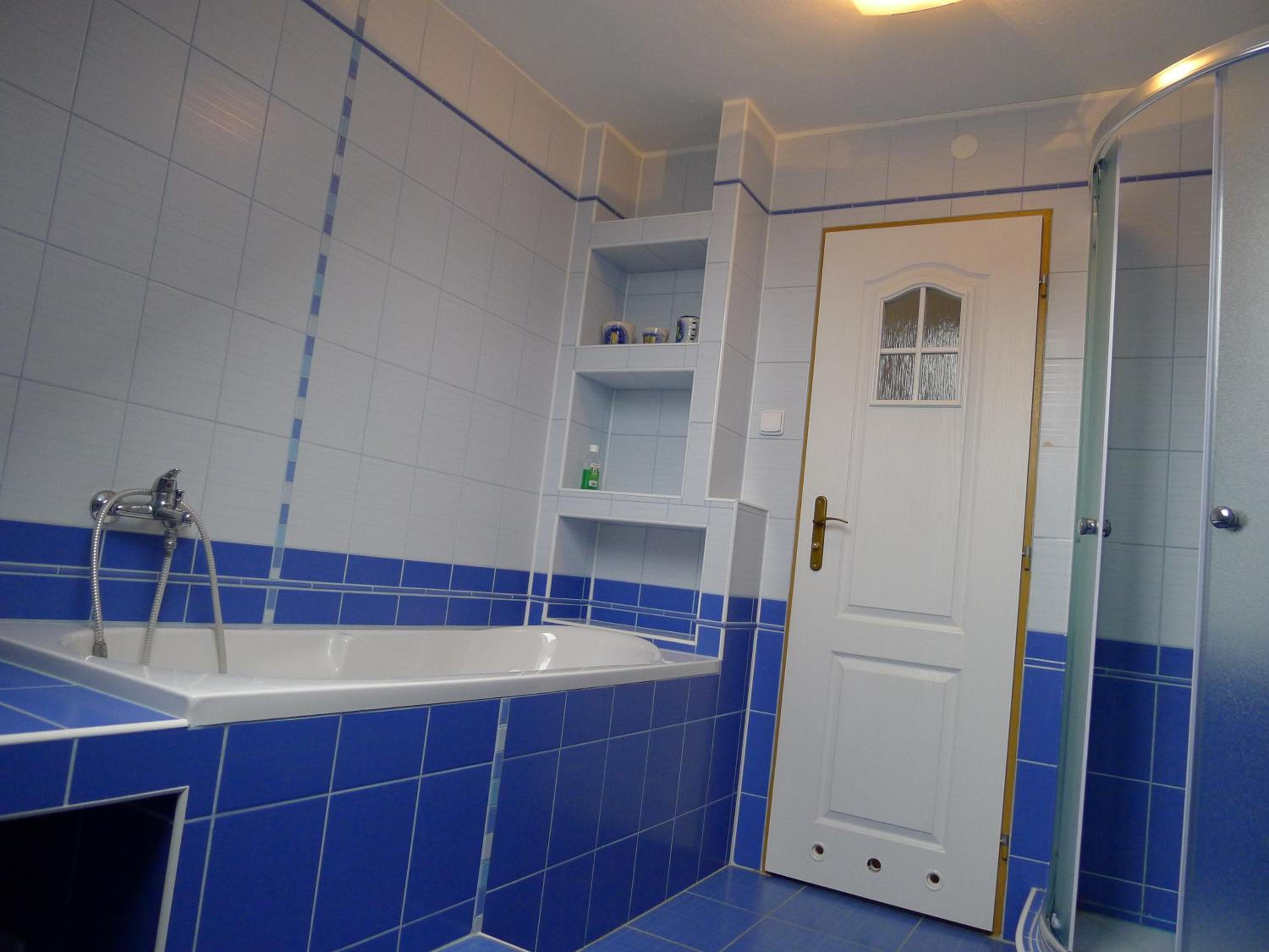 Three-Bedroom Apartment - Photo 16