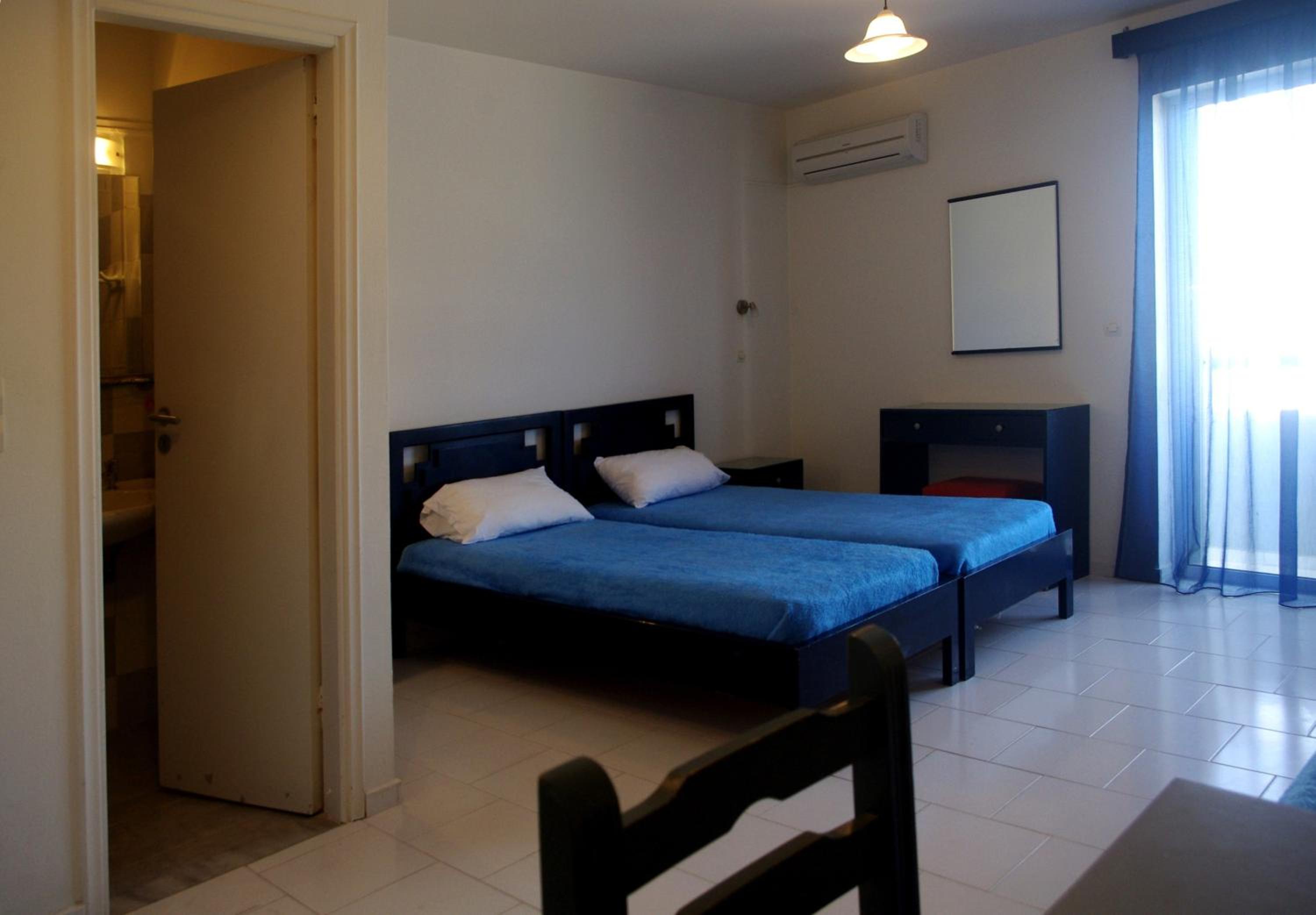 Economy Studio (3 Adults)