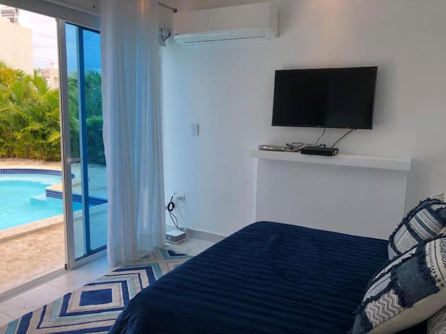Three-Bedroom Villa photo 2