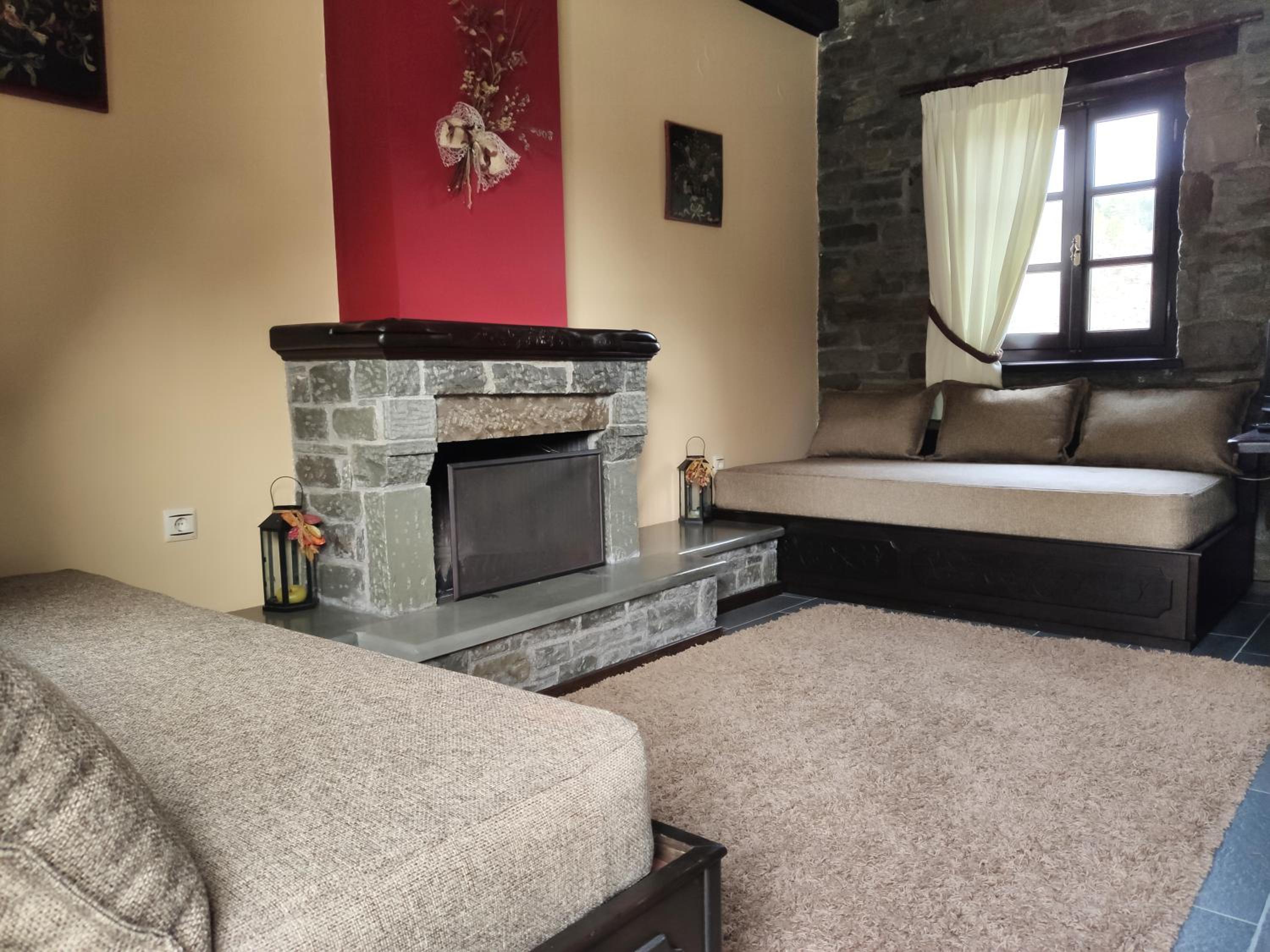Suite with Mountain View photo 3