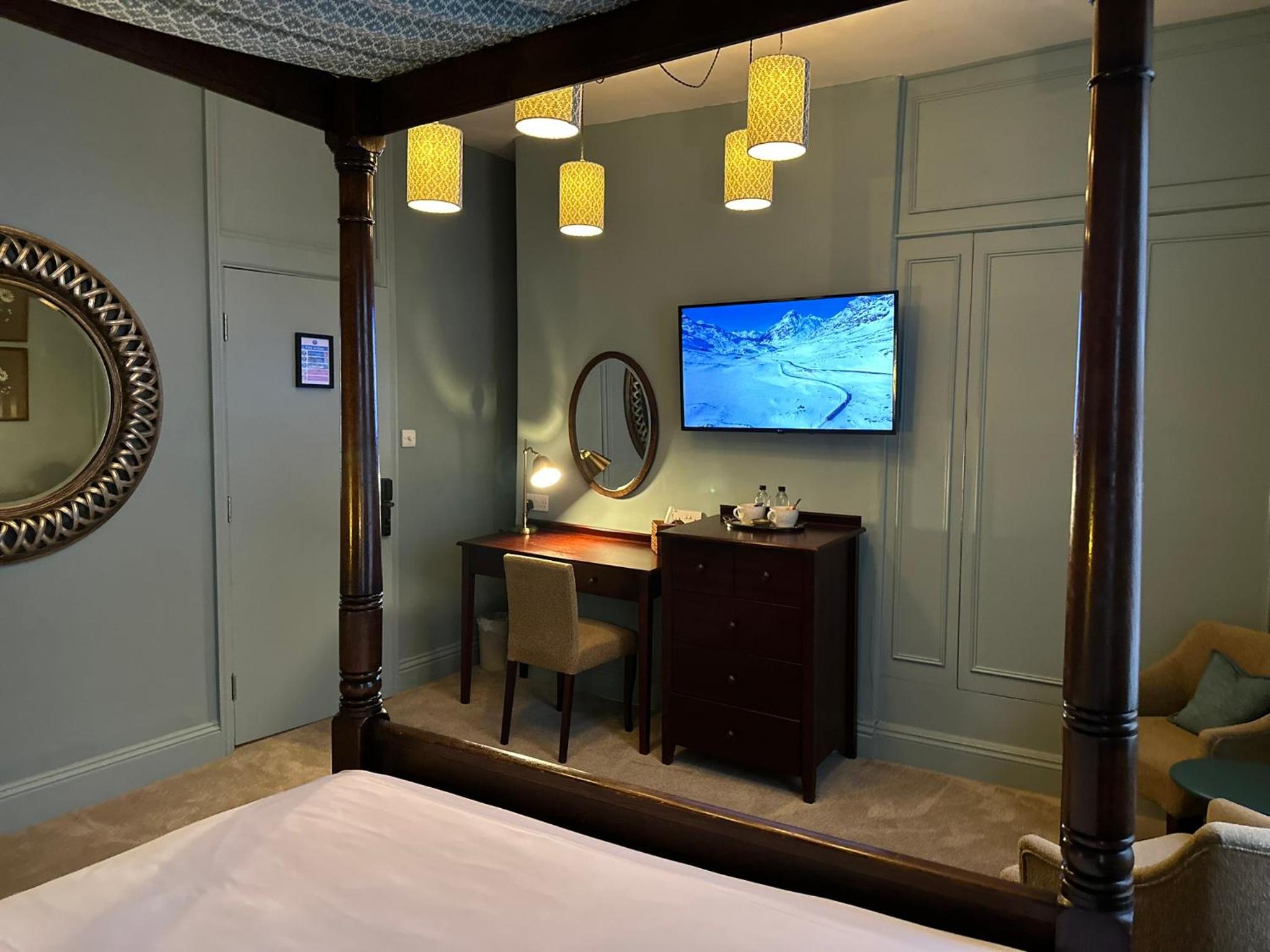 King Room (No Pets) - Photo 5