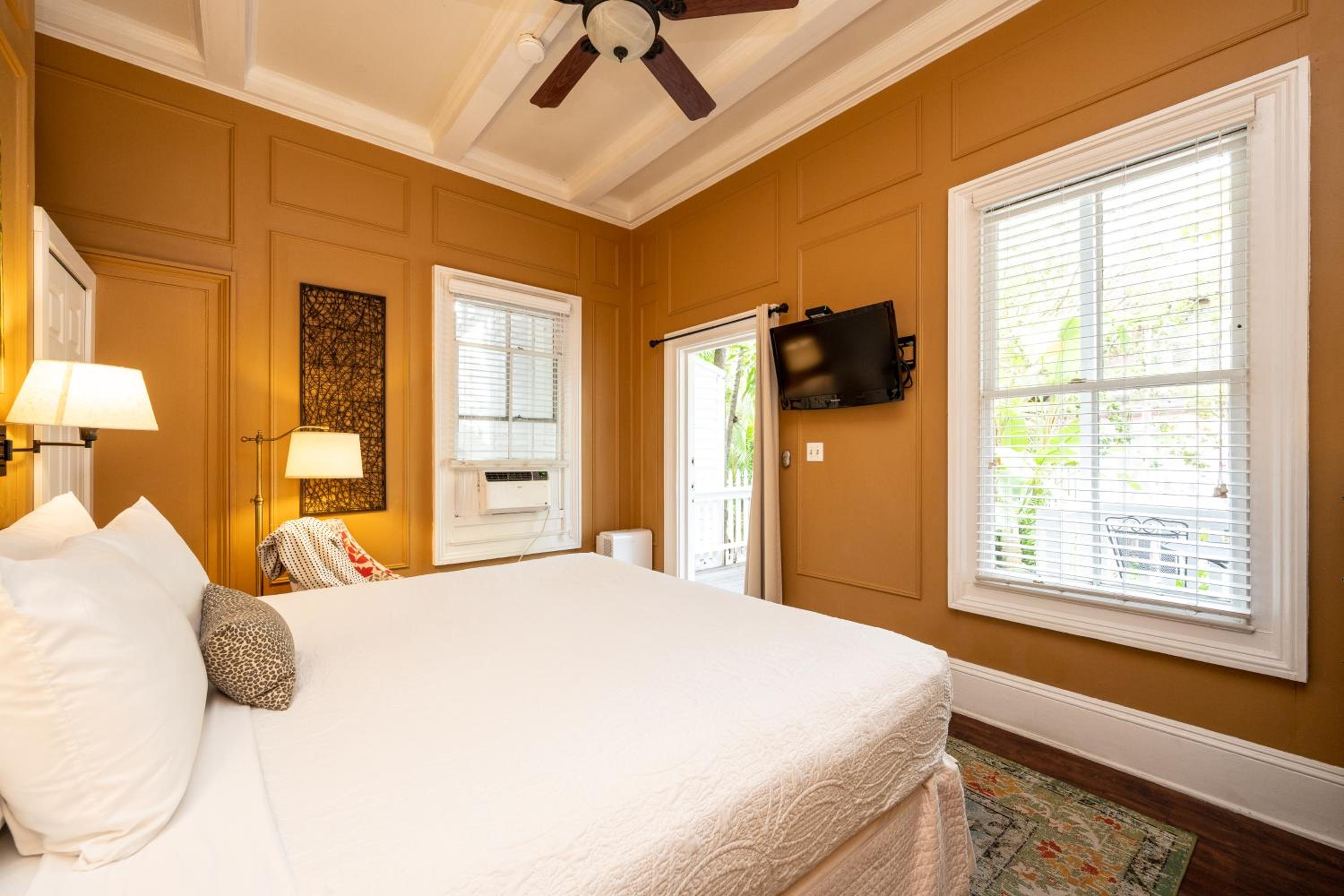 Palm Room photo 3