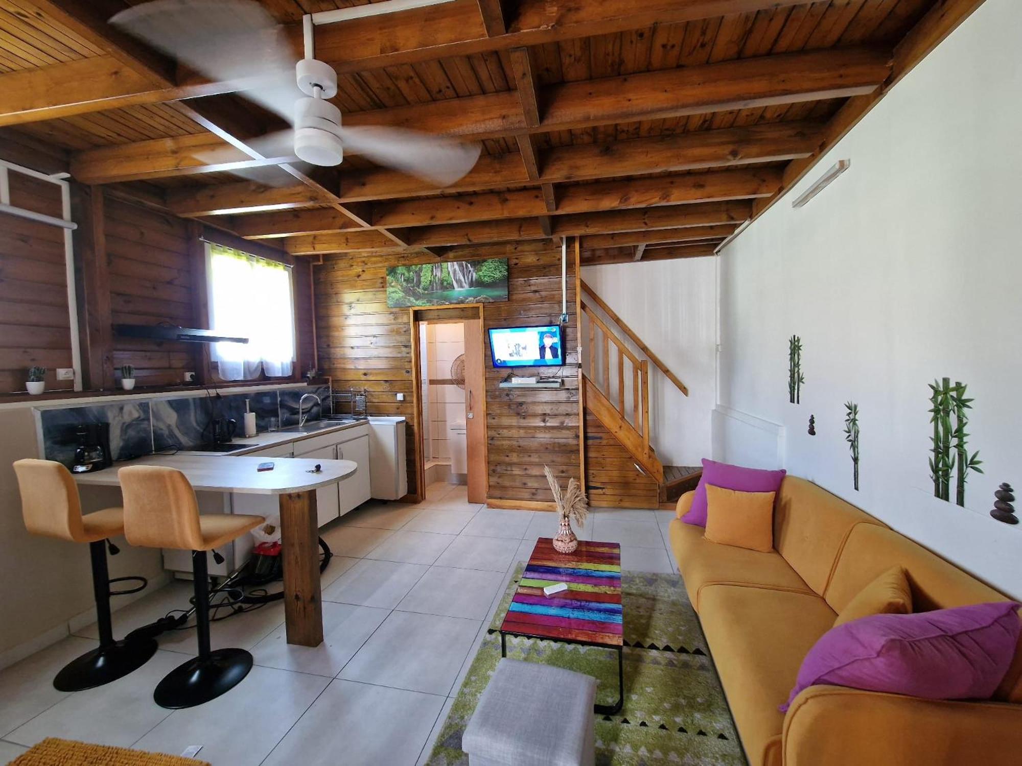 One-Bedroom House photo 2