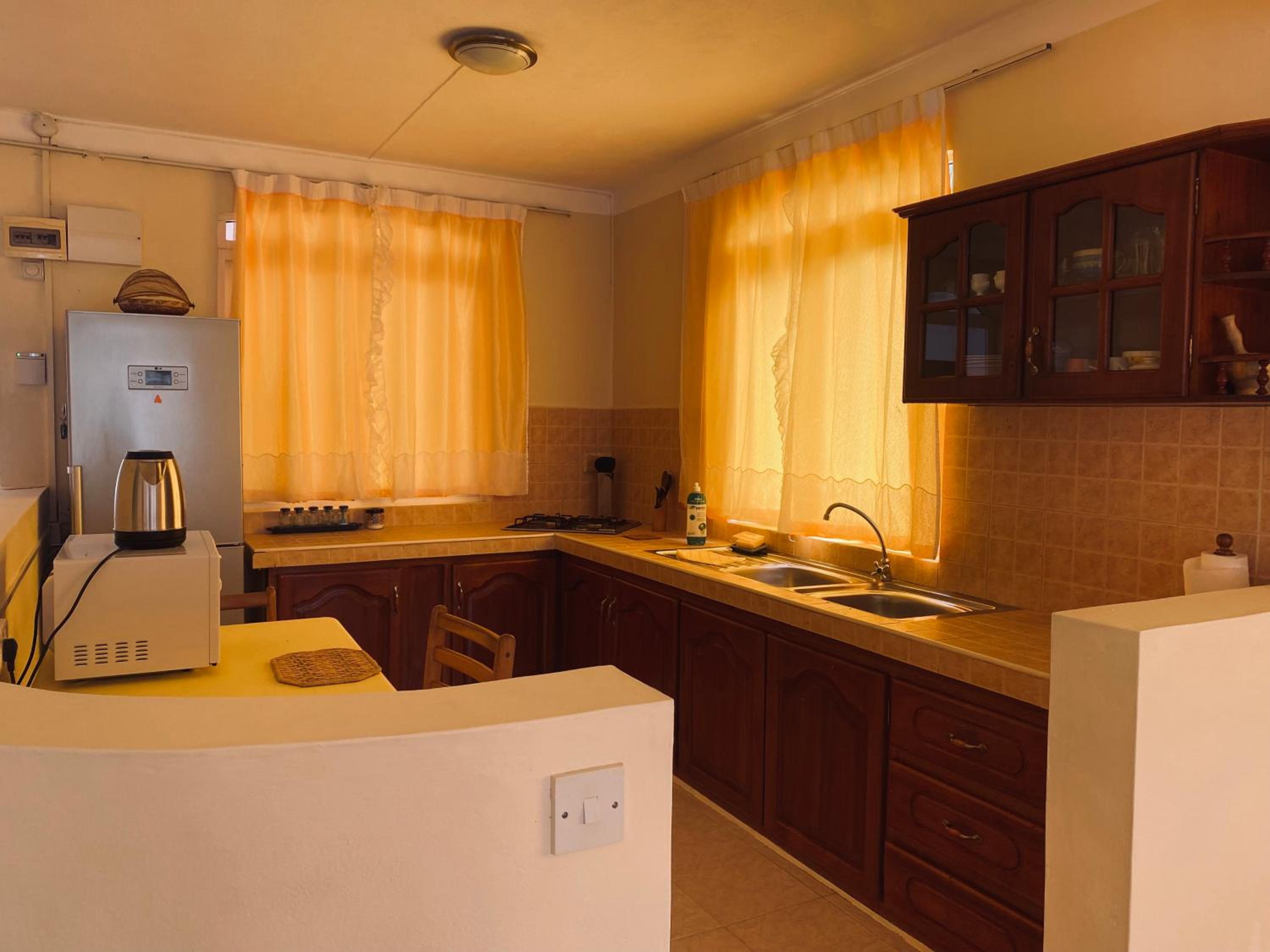 Two-Bedroom Apartment - Photo 6